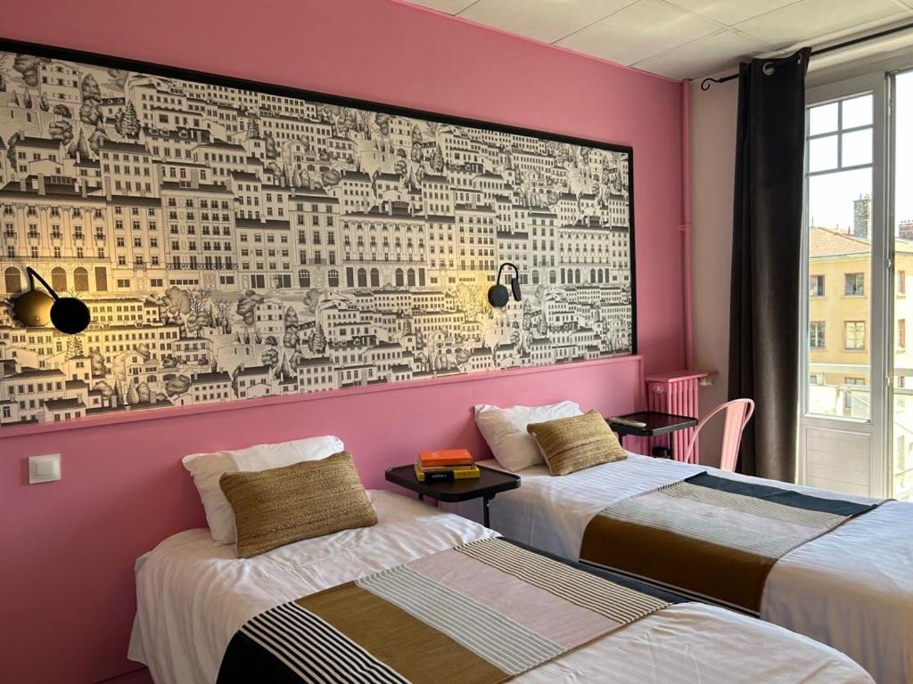Superior Twin Room - Photo 20