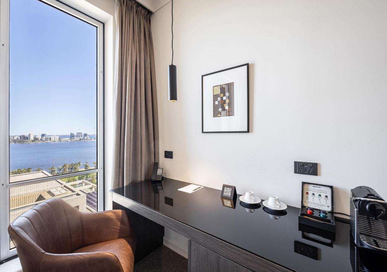 Junior Club King Room