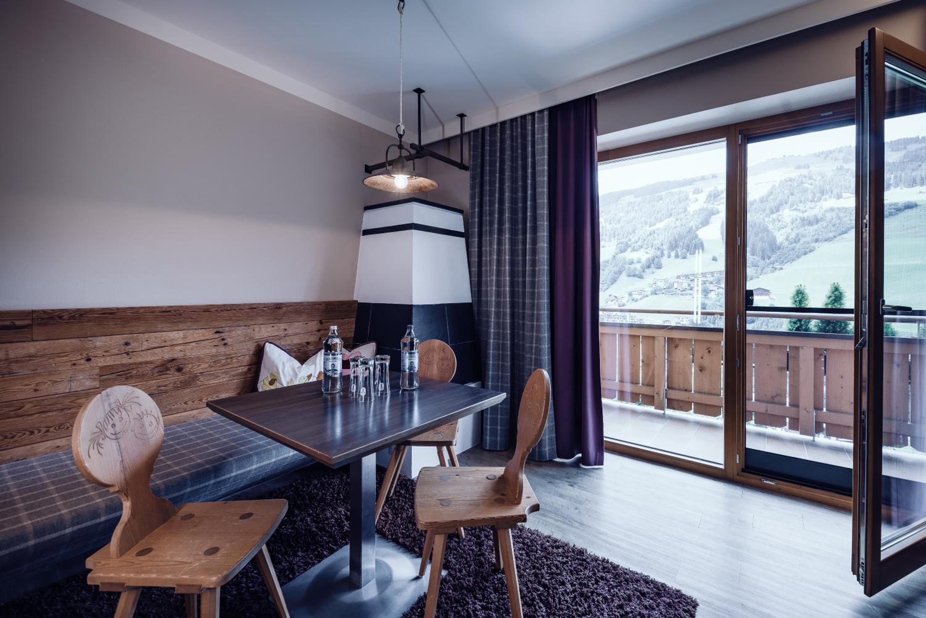 Deluxe Family Suite with 2 Bedrooms and Panorama View - Photo 4
