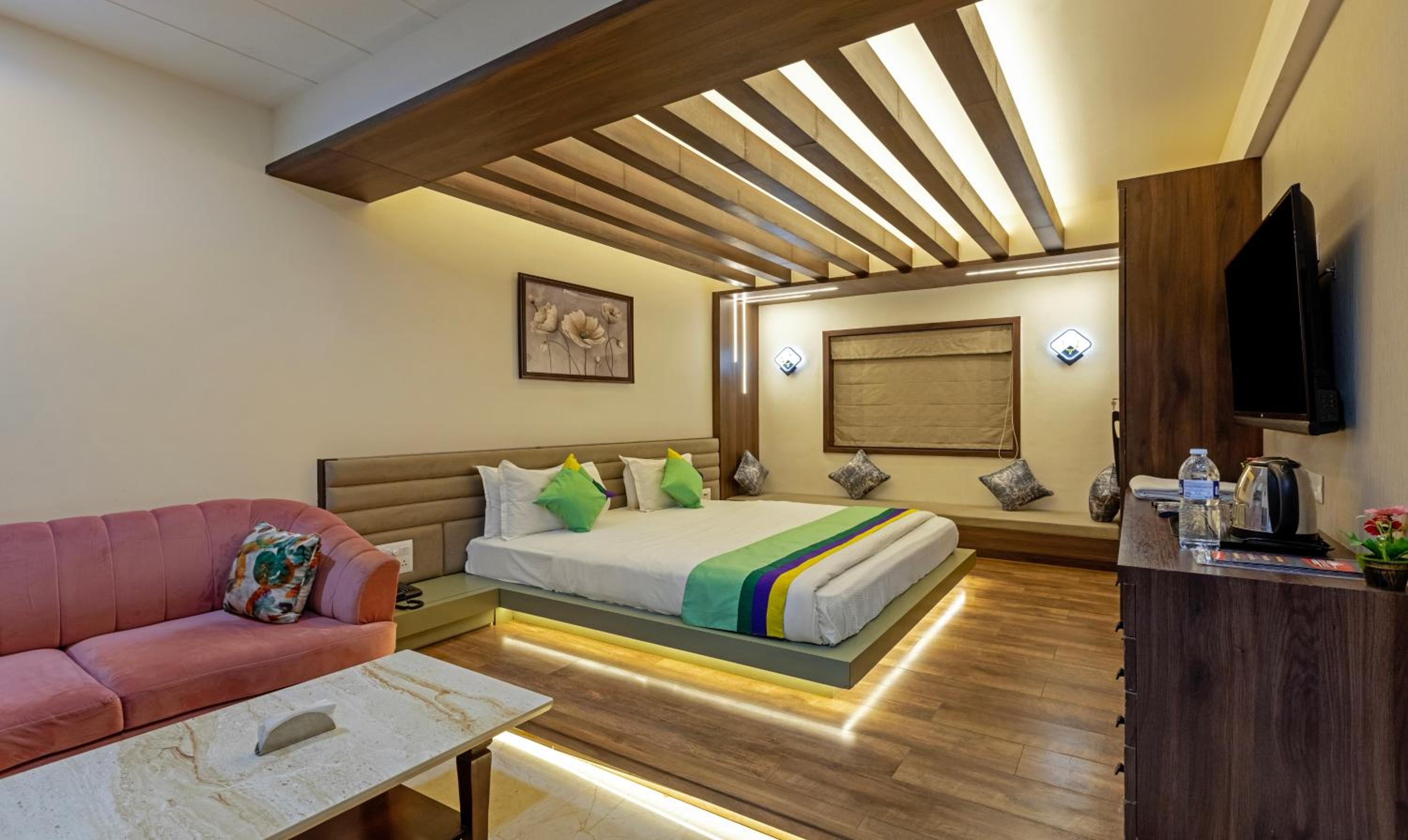 Deluxe Family Room