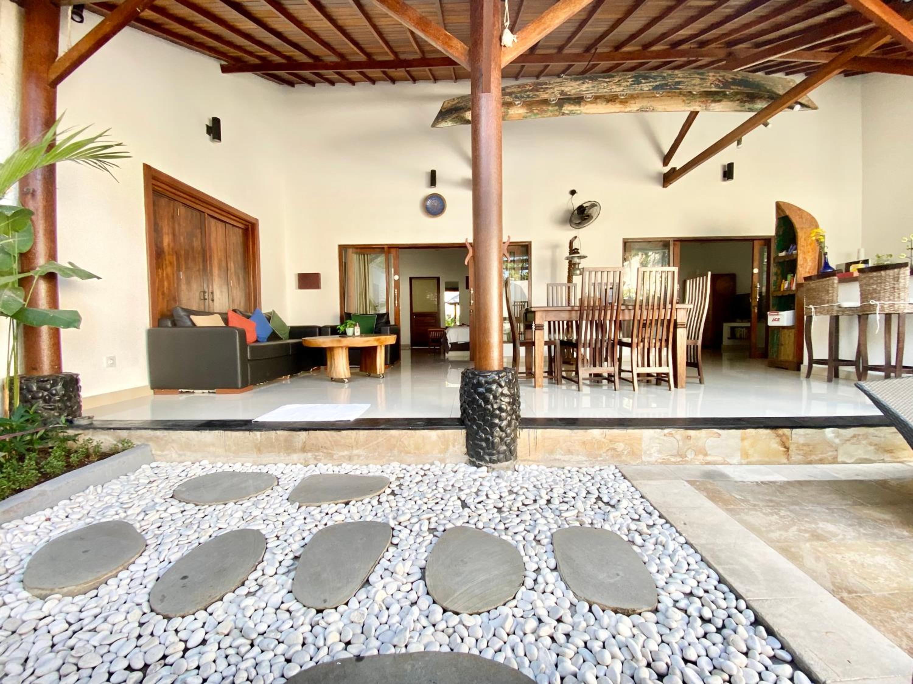 Two-Bedroom Villa - Photo 8