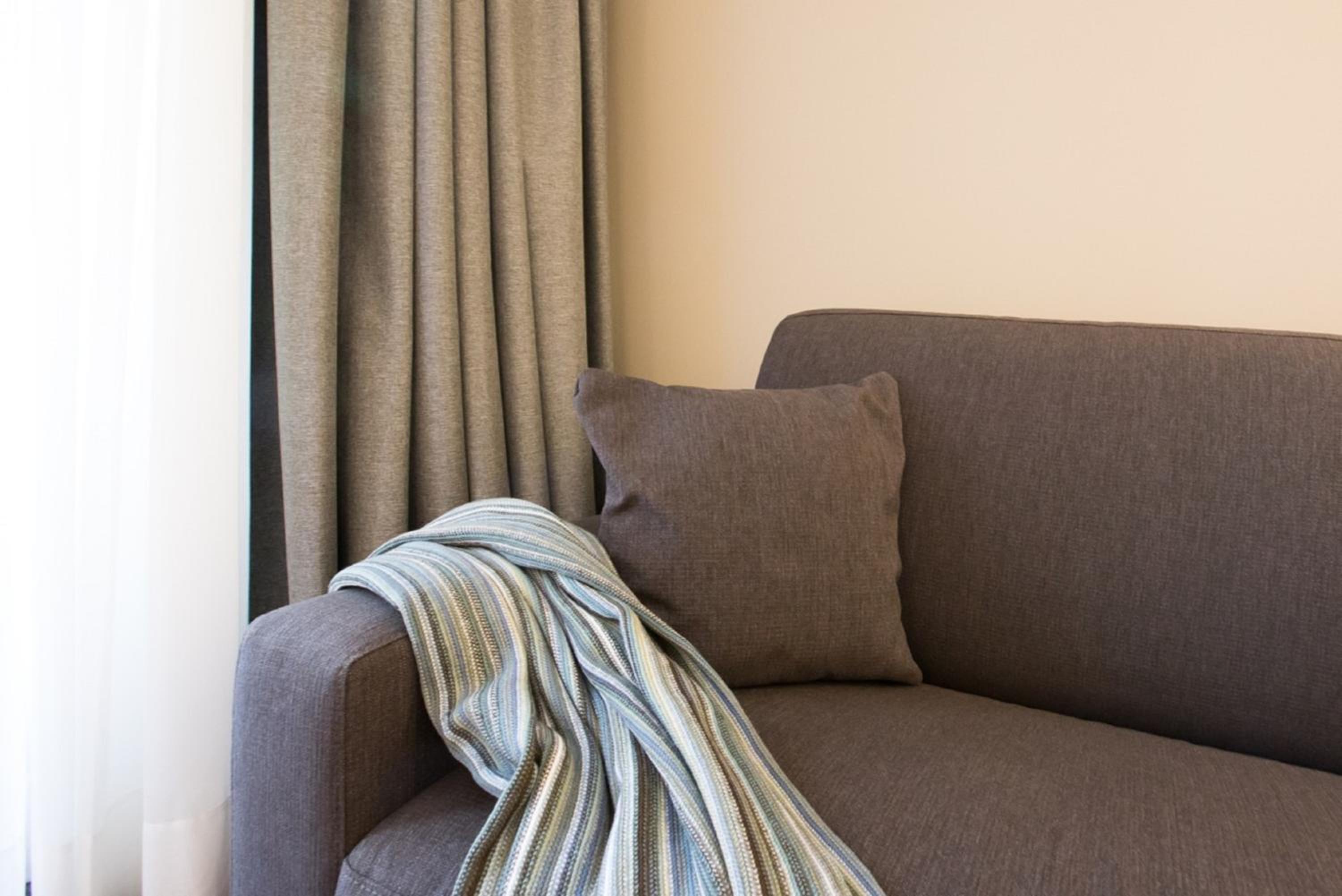 Suite - Photo 9