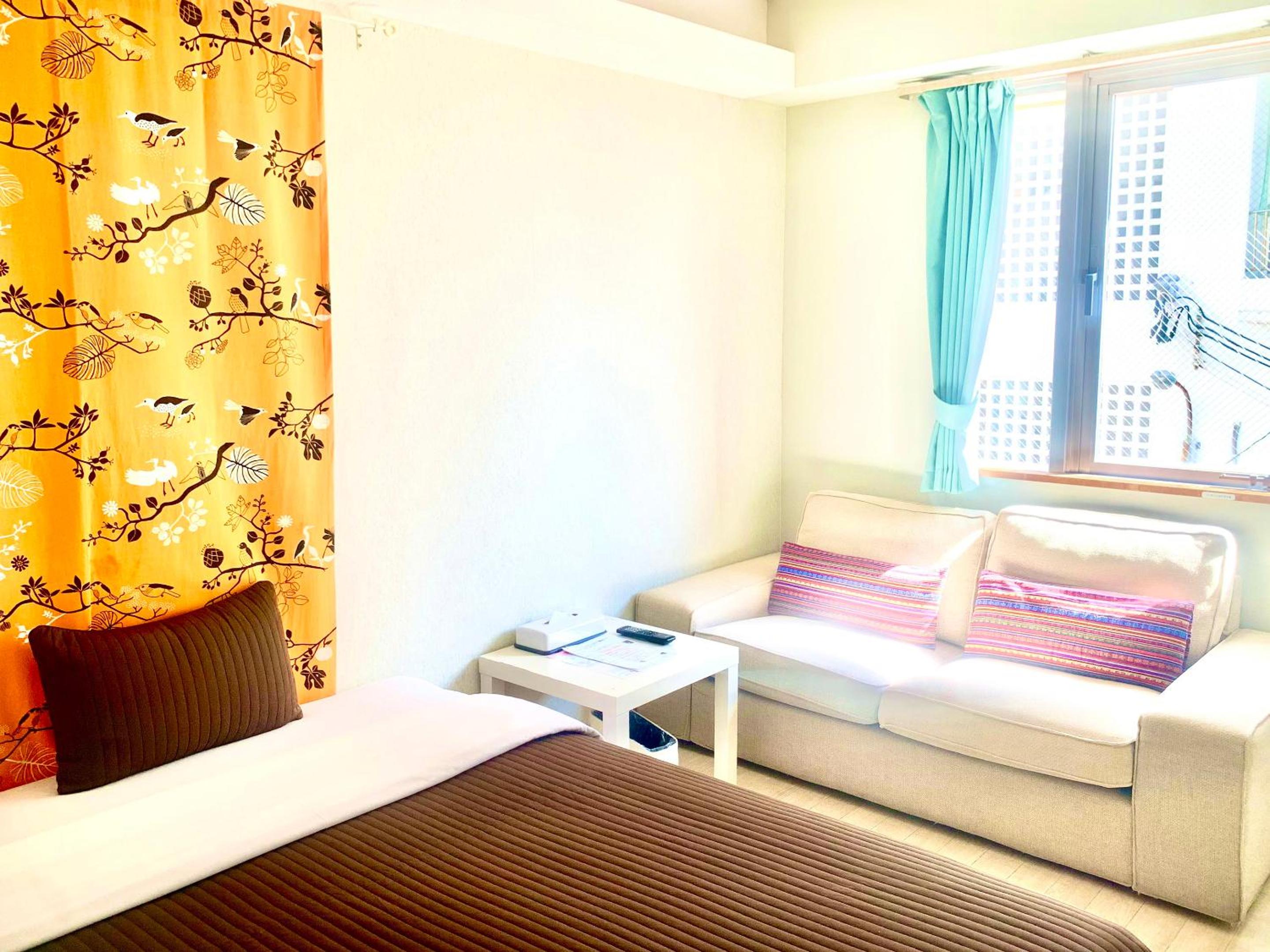 Queen Room - Non-Smoking photo 1