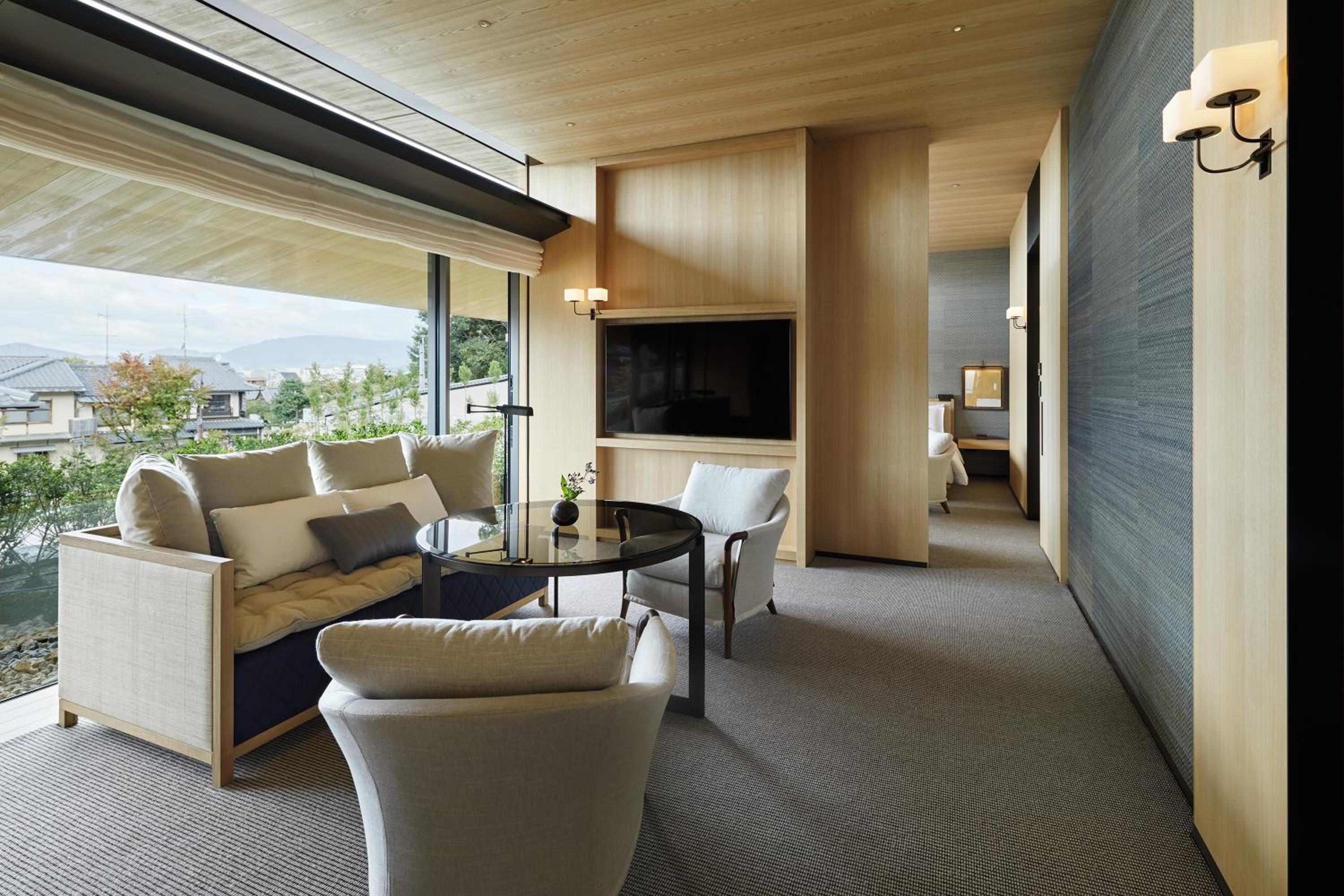 Premium Suite with Ninenzaka View - Photo 3
