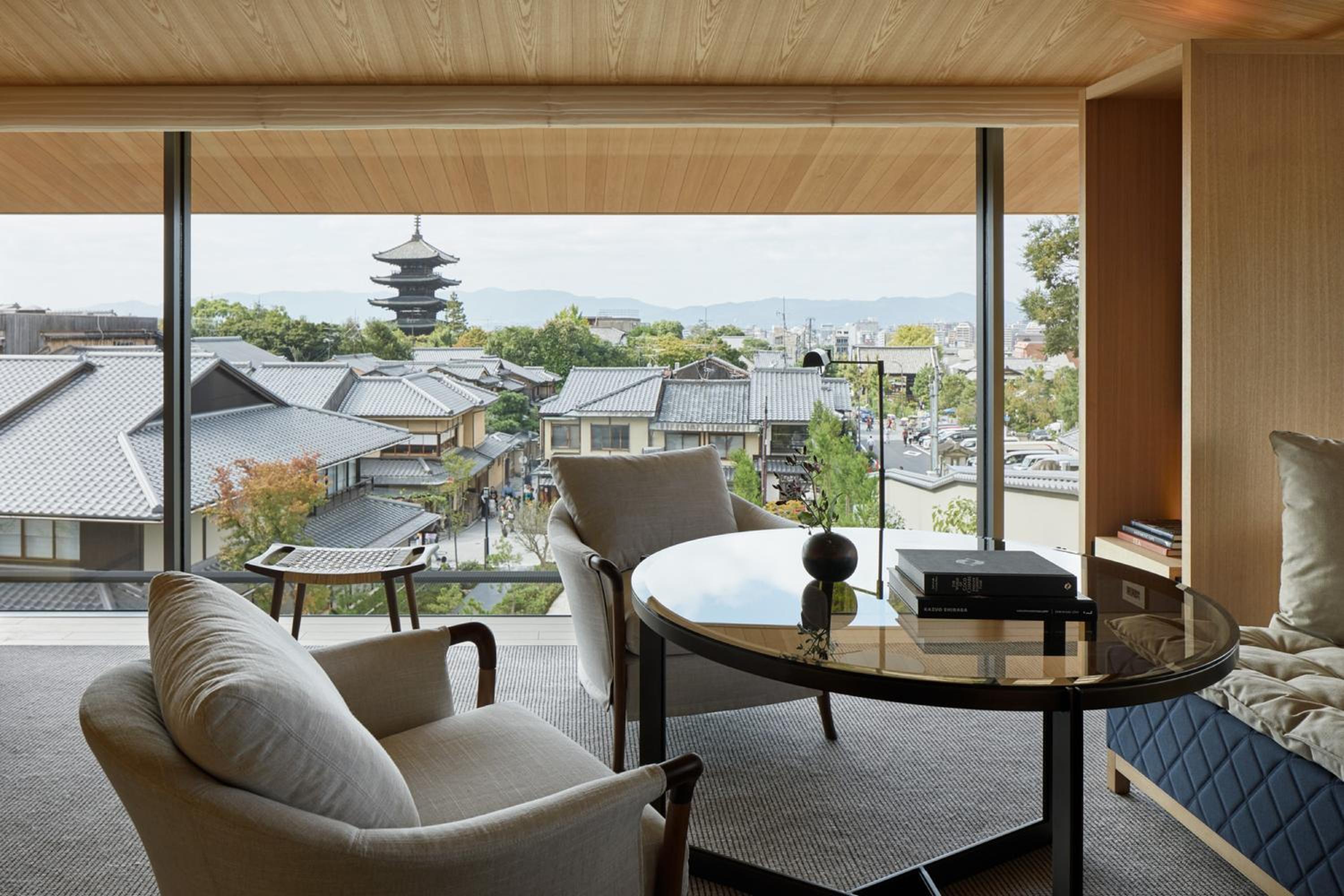 Premium Suite with Ninenzaka View - Photo 4