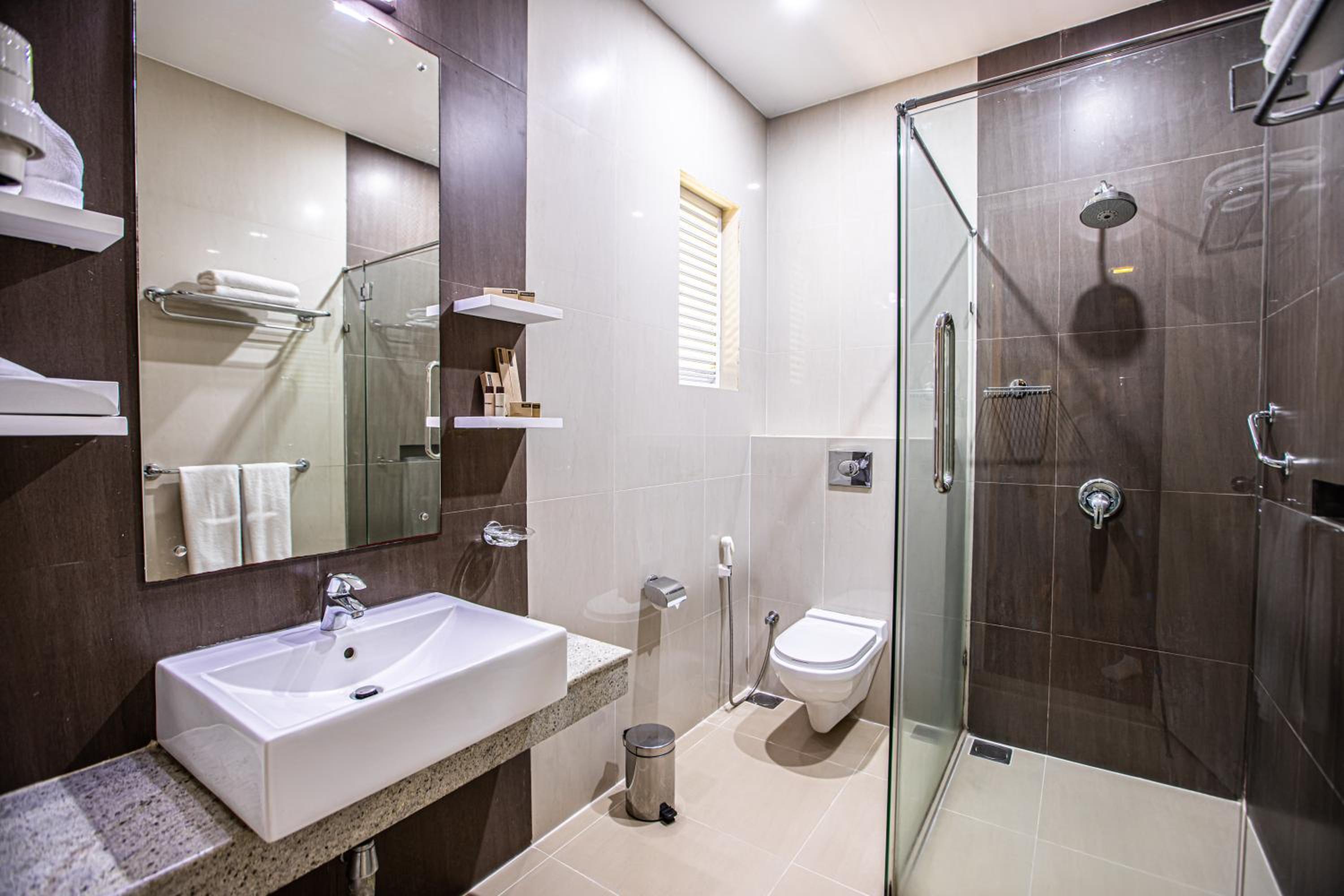 Deluxe Double Room - Photo 9