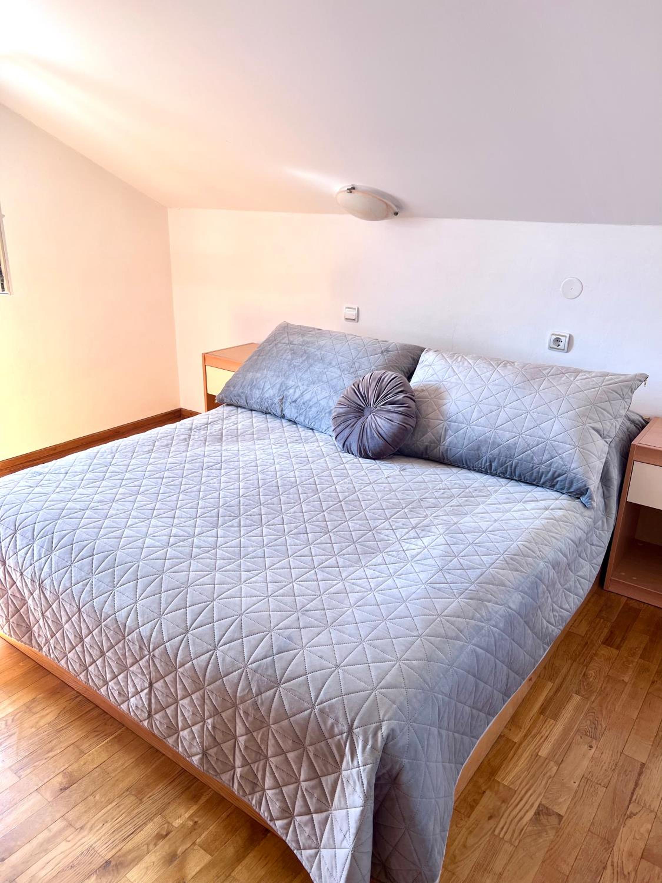 One-Bedroom Apartment with Balcony
