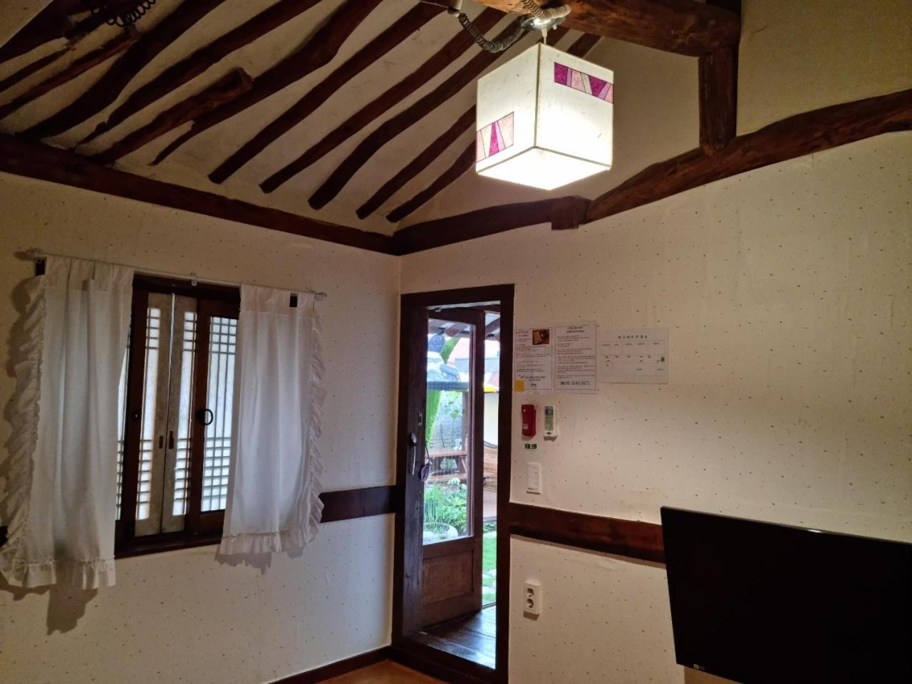 Deluxe Family Suite - Photo 1