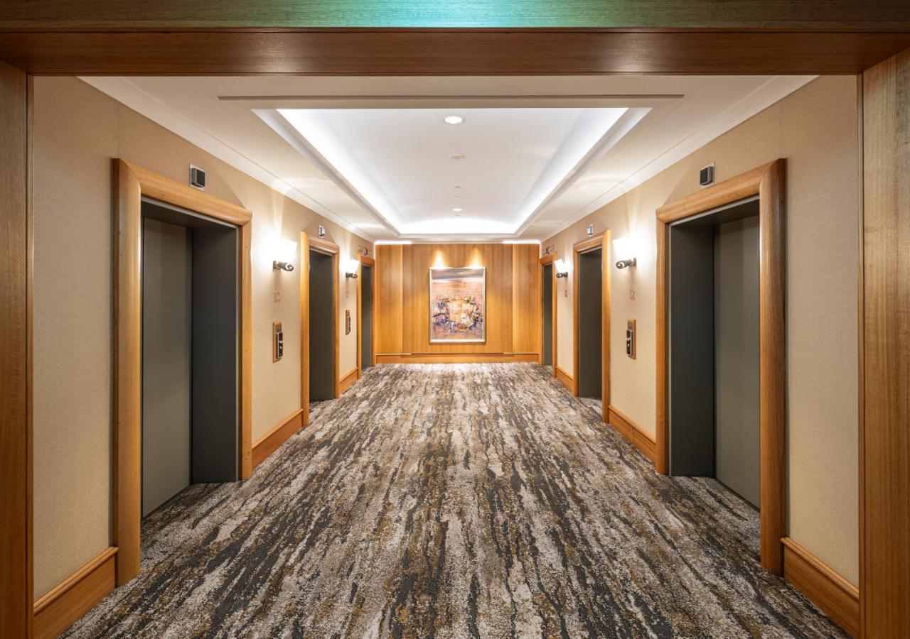 Junior Club King Room