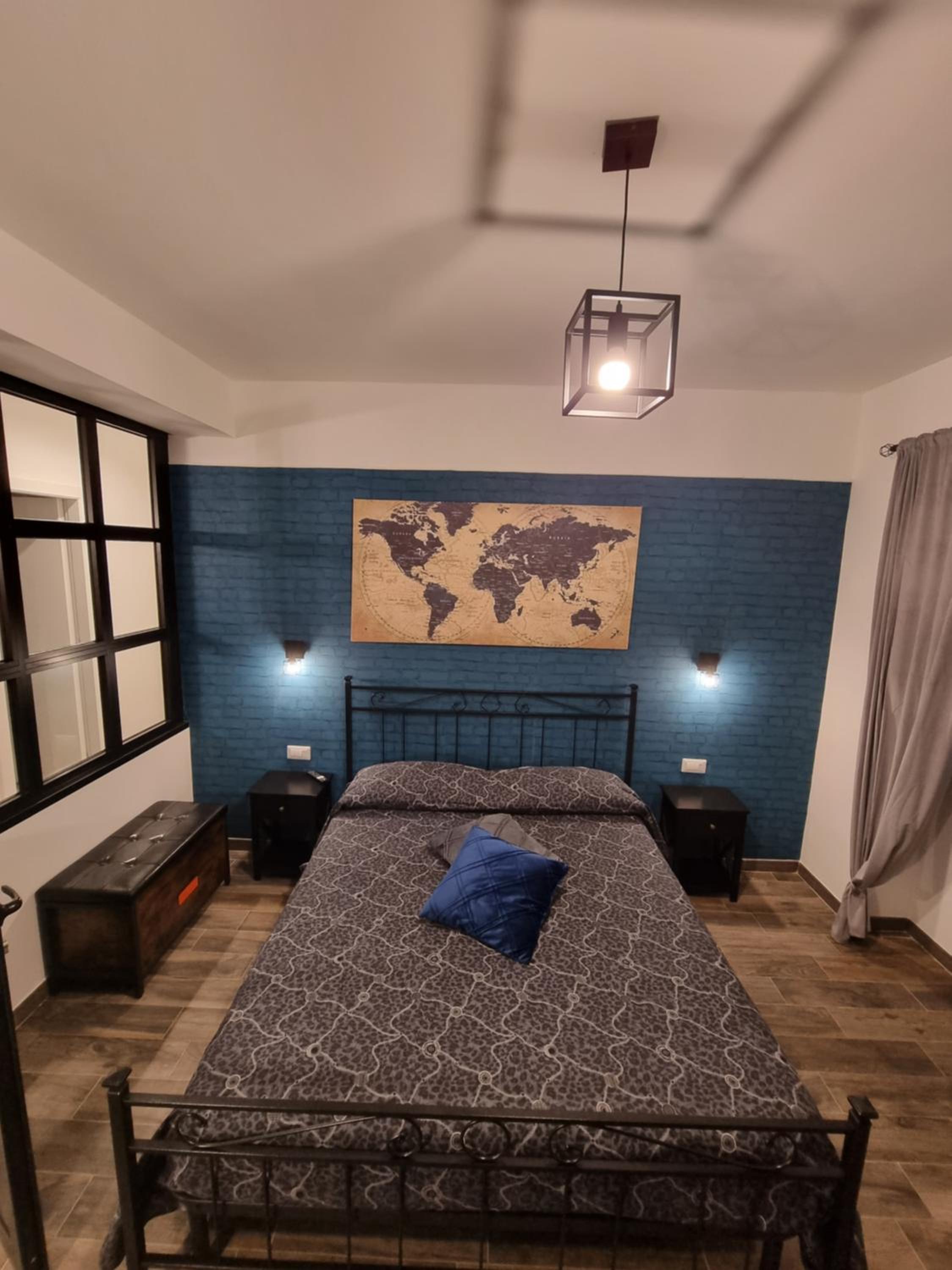 One-Bedroom Apartment photo 3