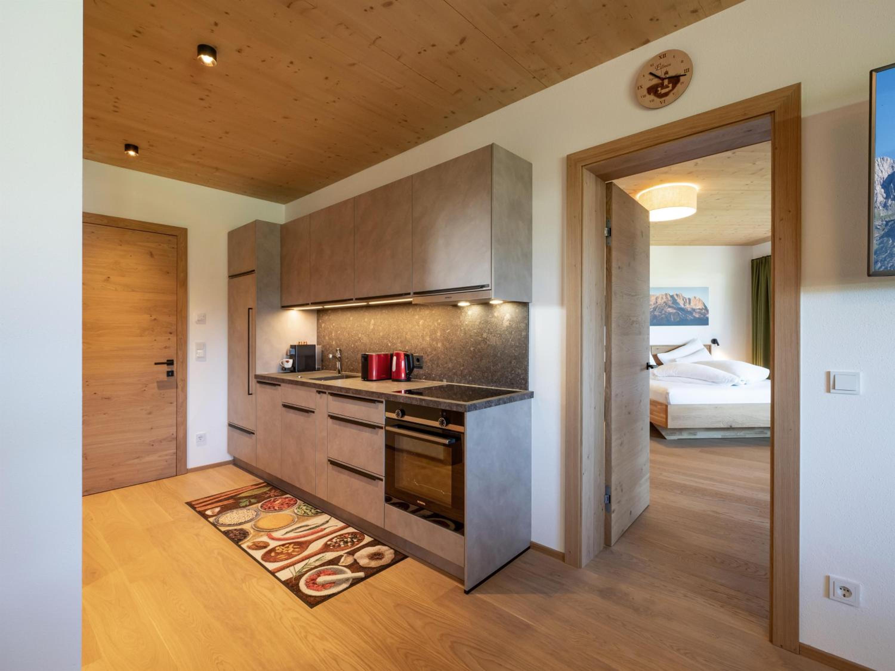 One-Bedroom Apartment with Shower photo 3