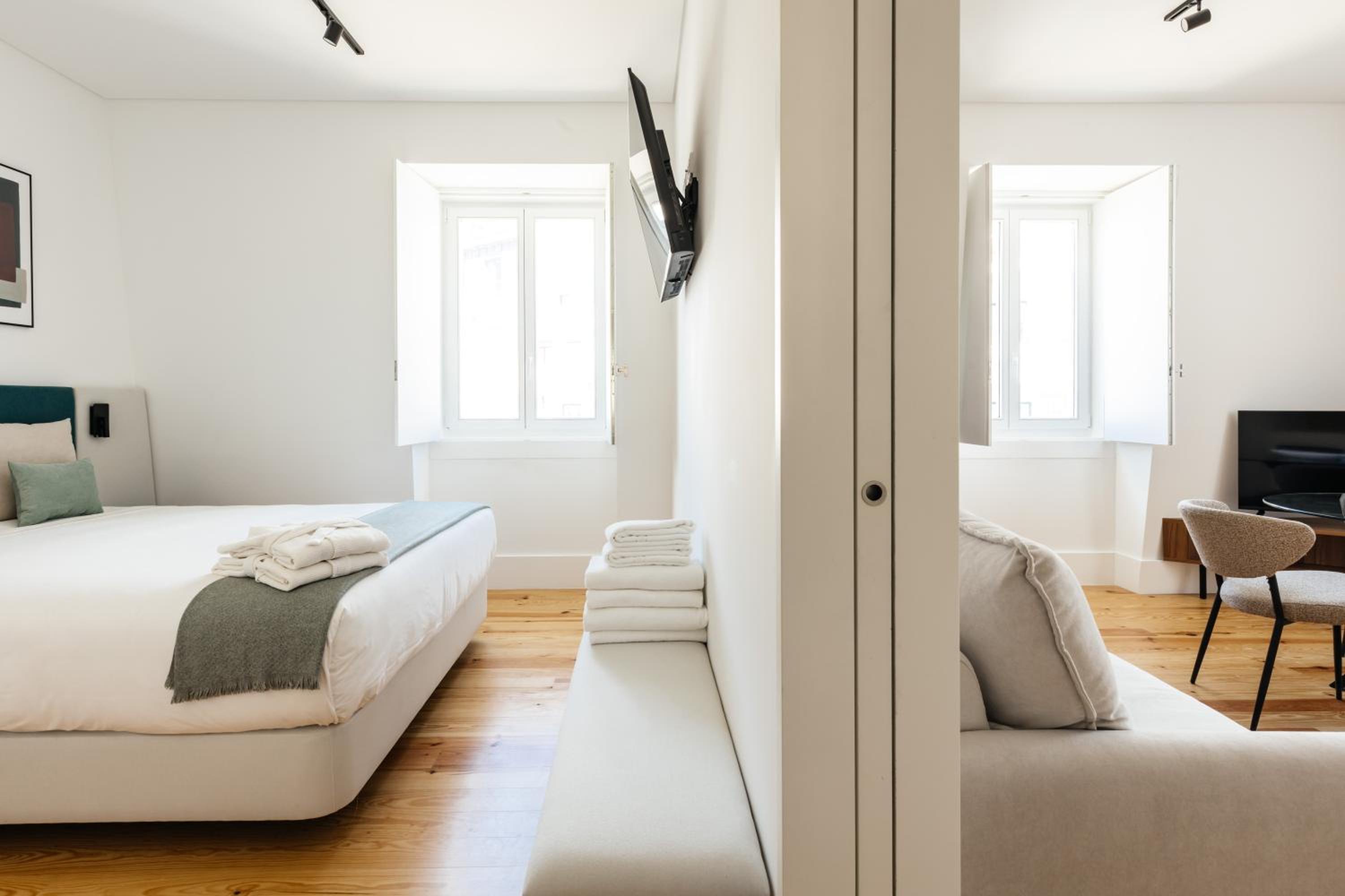 One-Bedroom Apartment - Photo 1