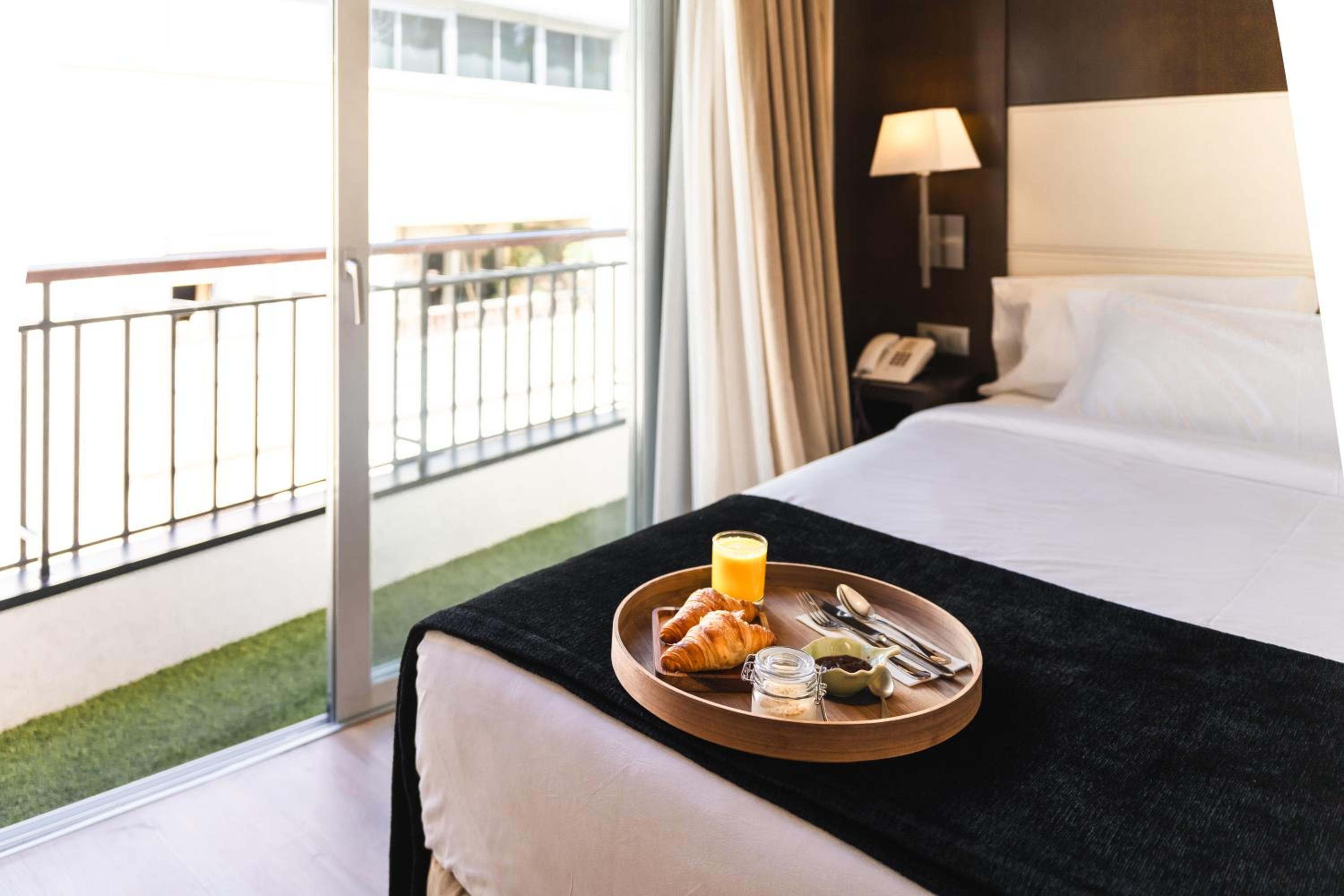 Deluxe Double Room with Balcony