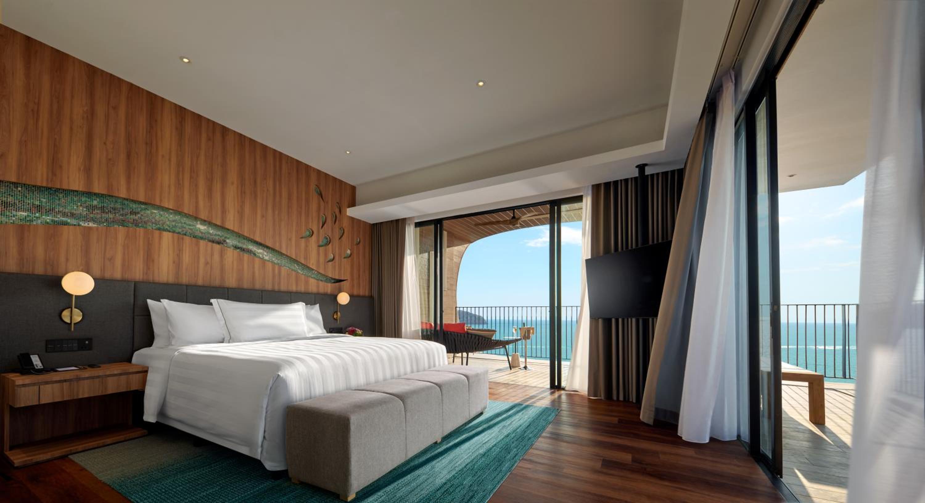Two Bedroom Premier Ocean View Suite - Photo 2