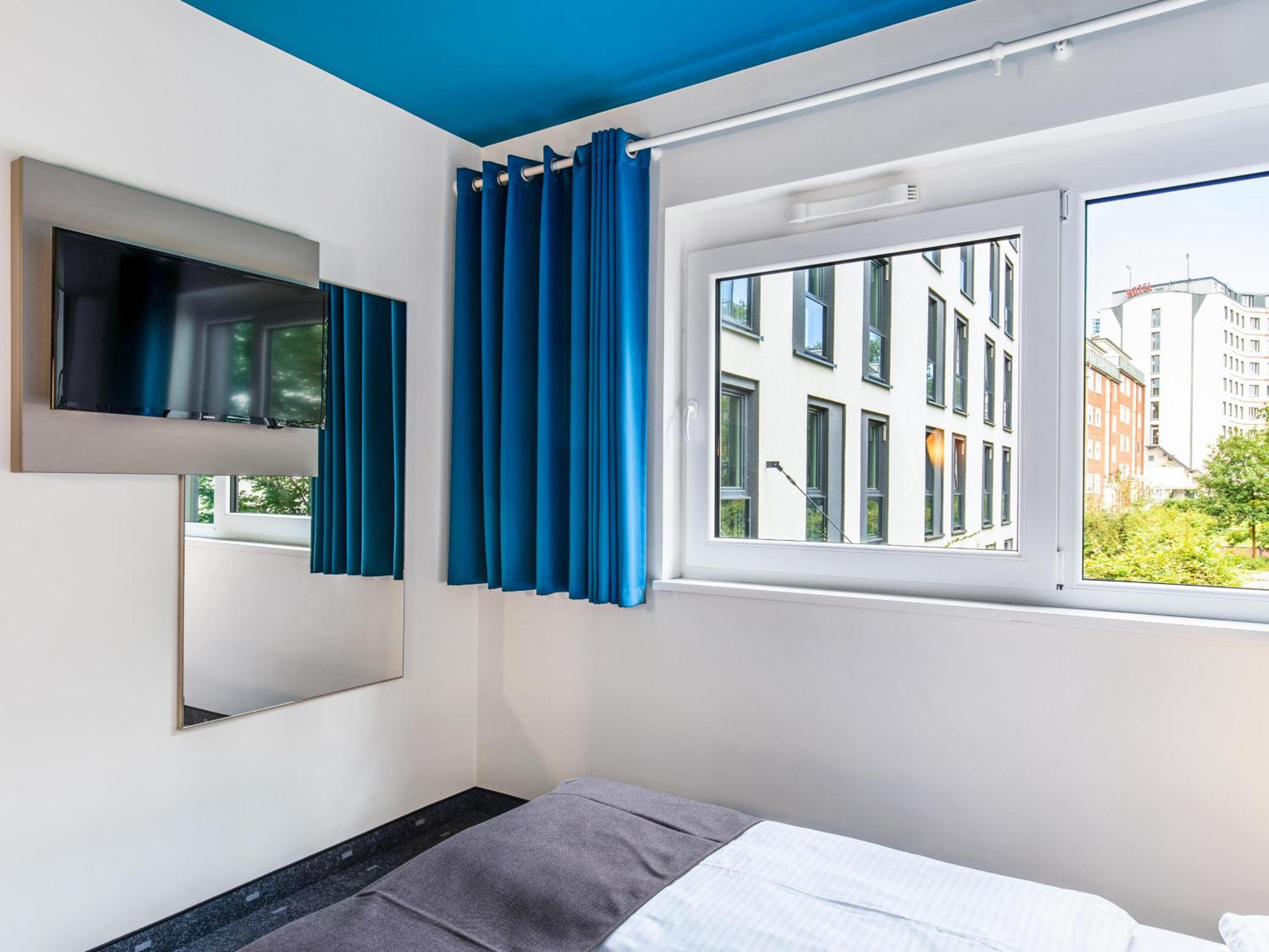 Double Room thumbnail 5