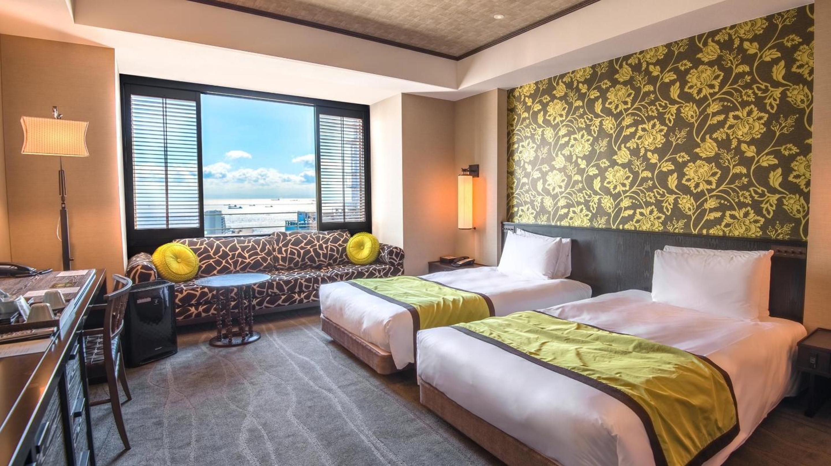 Oriental Twin Room - Harbor Side - Photo 1
