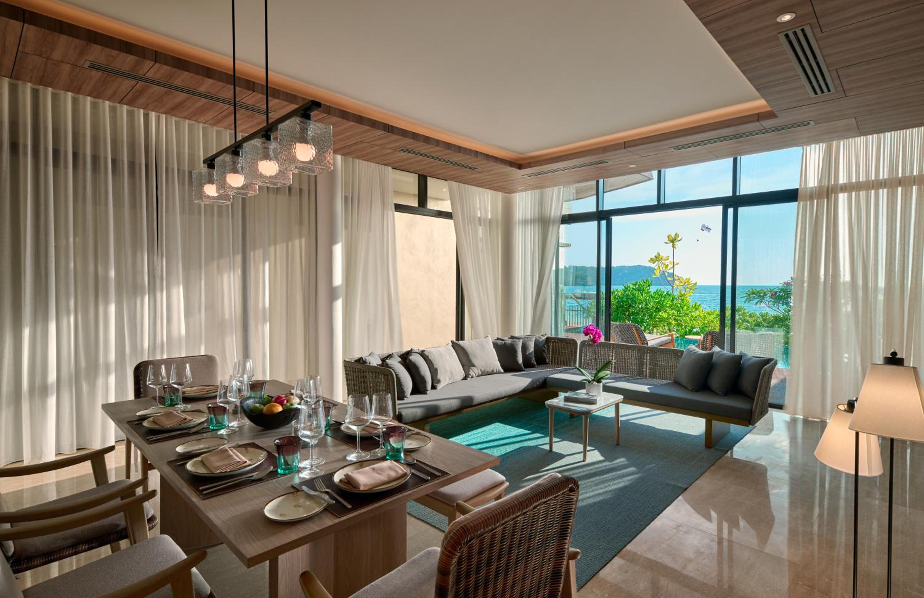 Two Bedroom Ocean View Villa - Photo 2