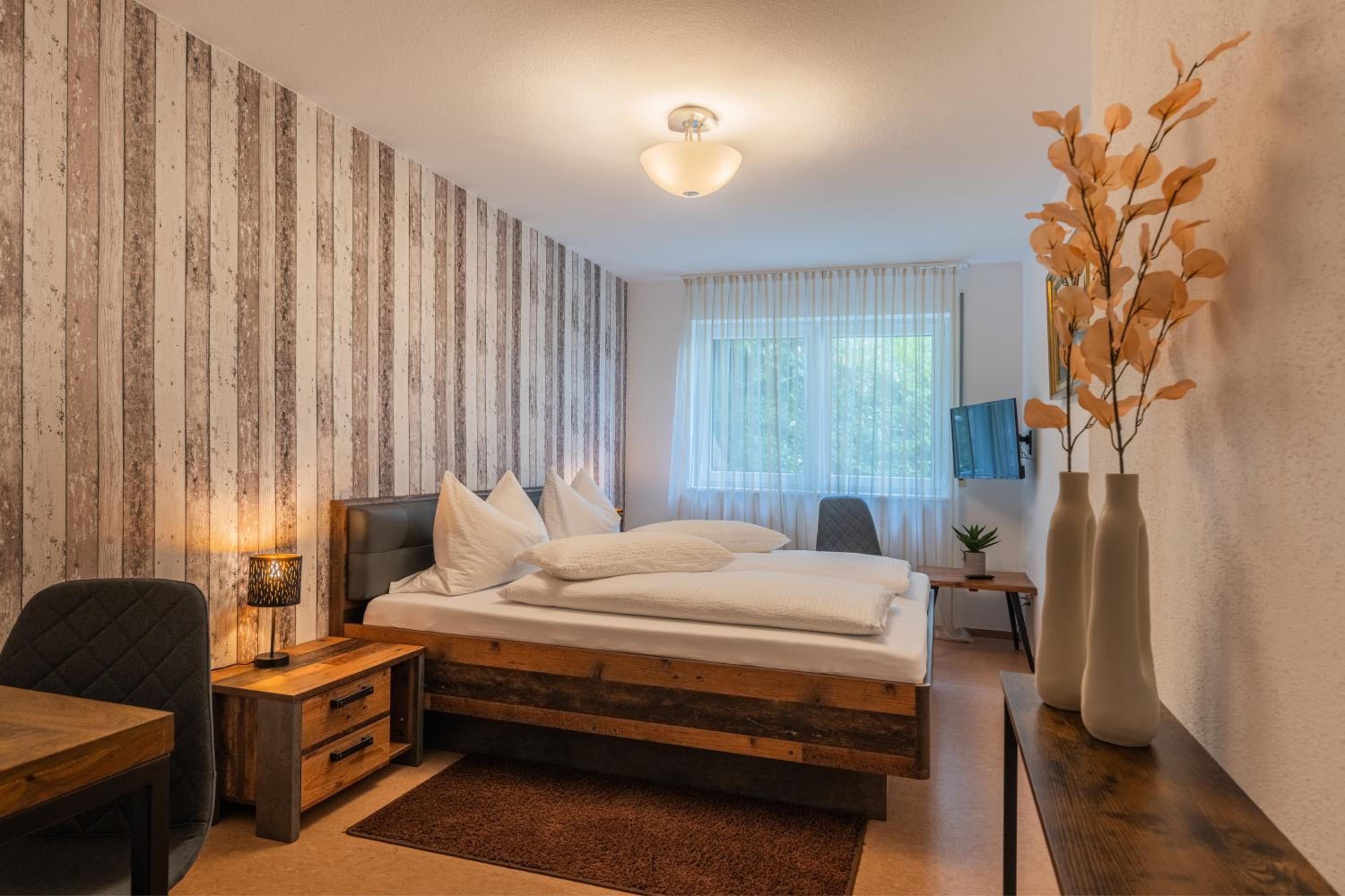 Double Room - Photo 7