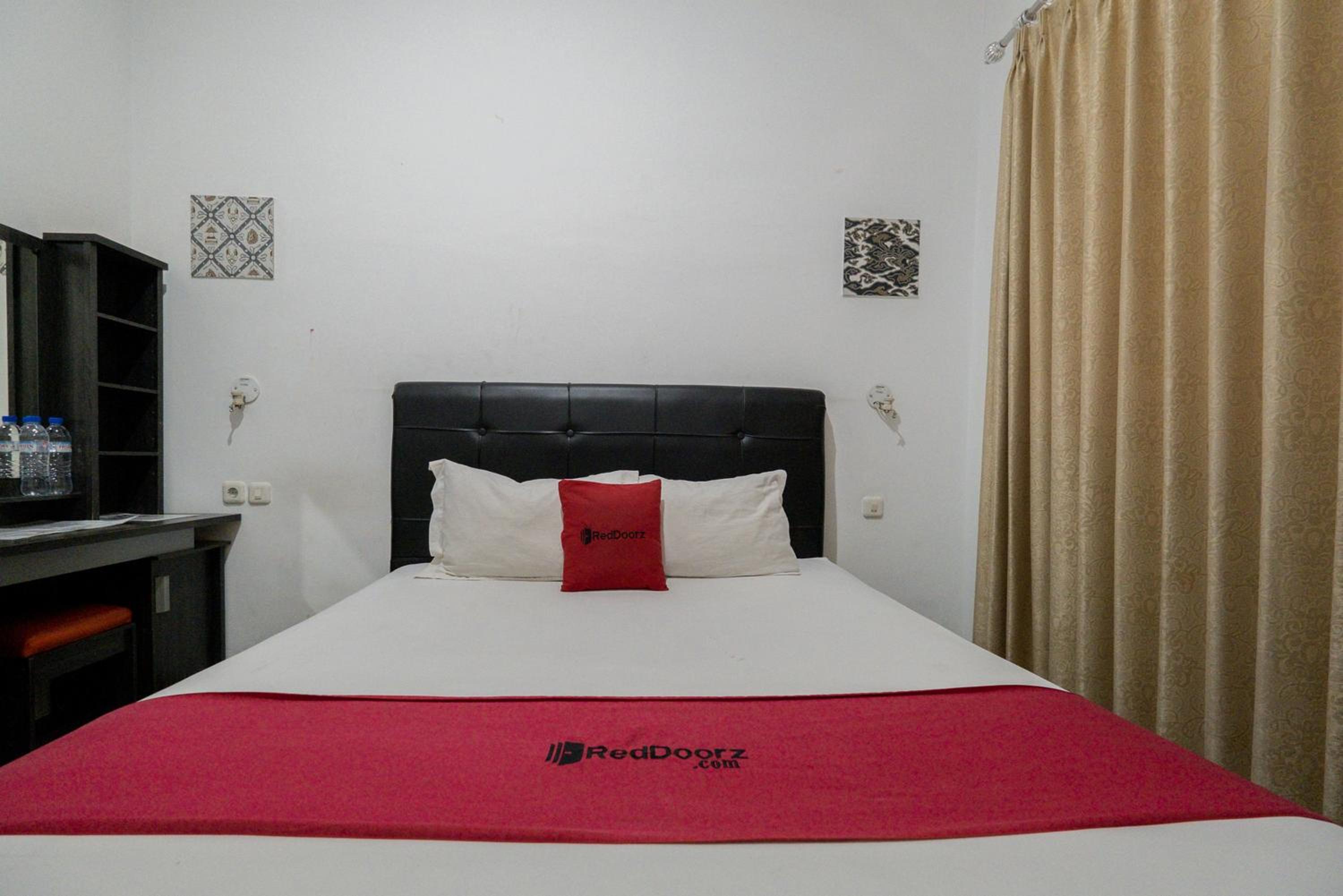 Double Room - Photo 7