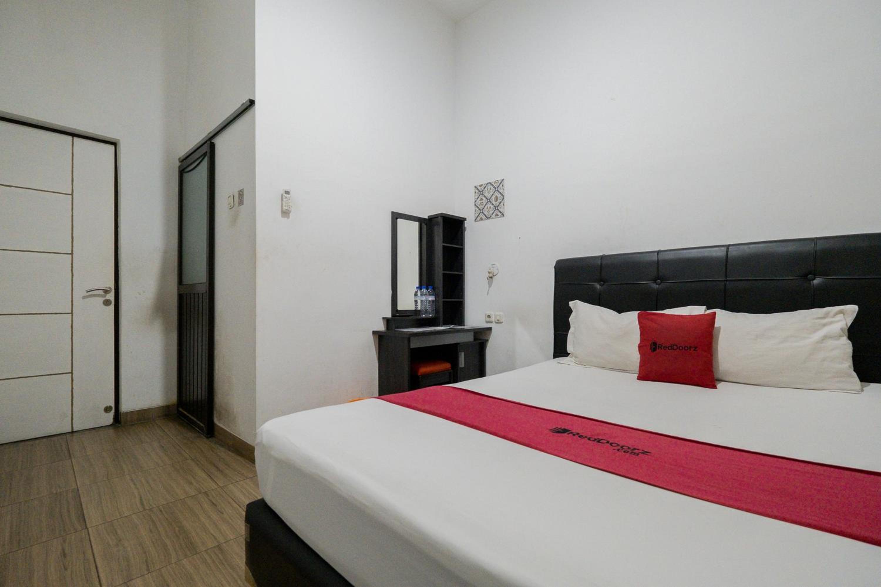 Double Room - Photo 8