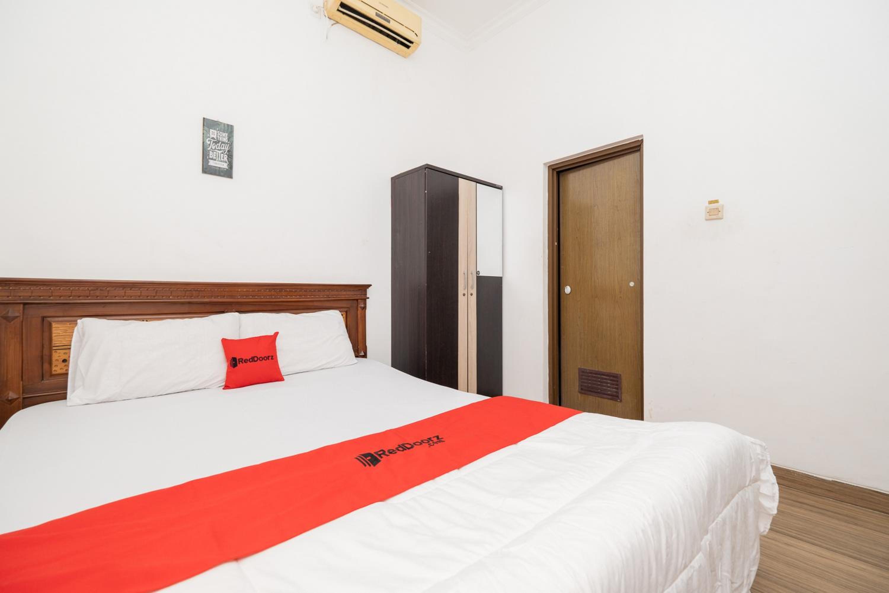Standard Double Room - Photo 6