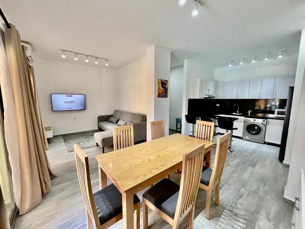 Three-Bedroom Apartment photo 1