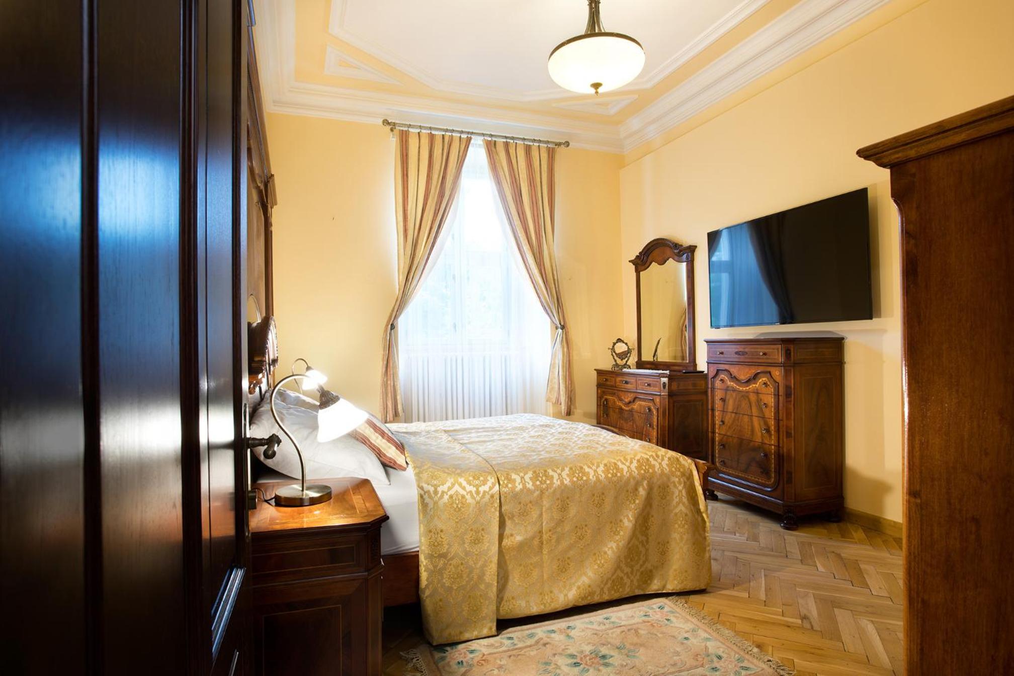 One-Bedroom Suite photo 1