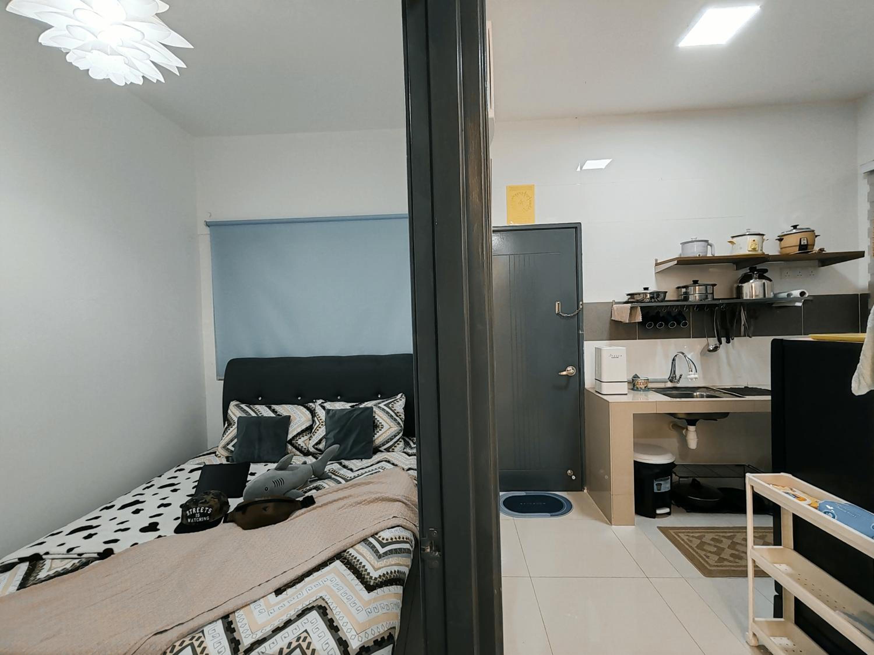 Three-Bedroom Apartment - Photo 5