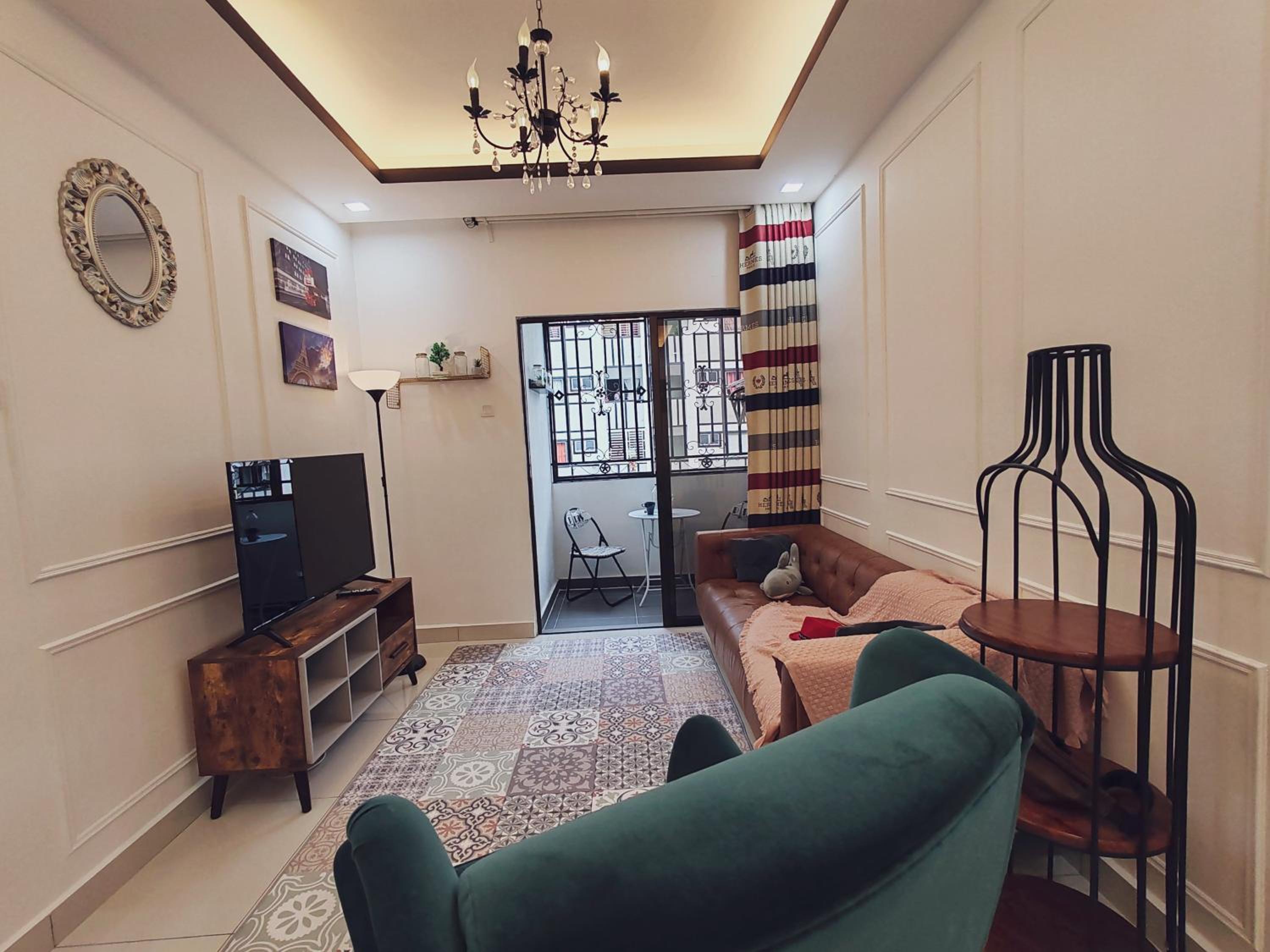 Three-Bedroom Apartment - Photo 35