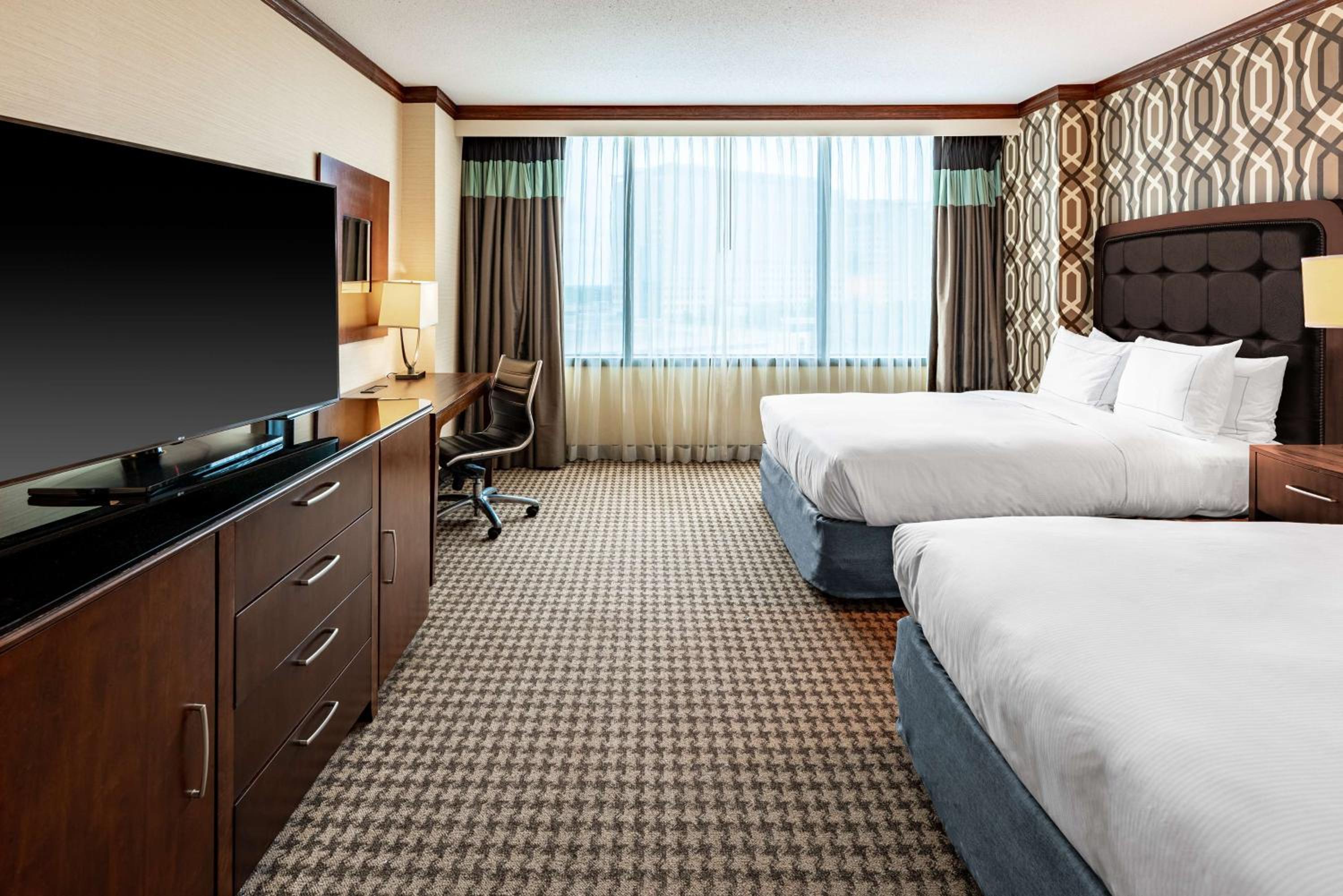 Queen Room with Two Queen Beds and Bath Tub - Mobility and Hearing Access - Photo 4