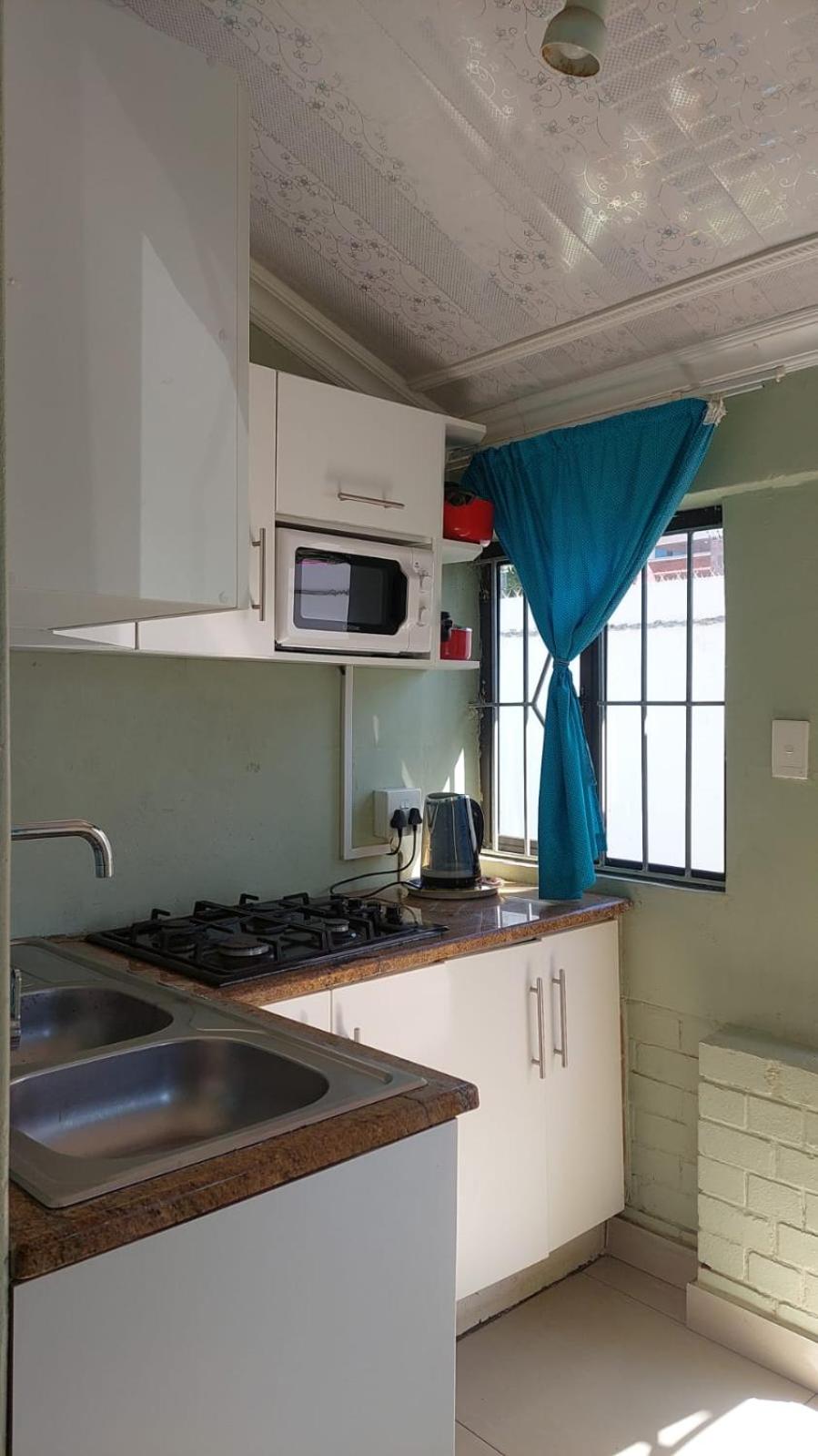 Apartment - Photo 8