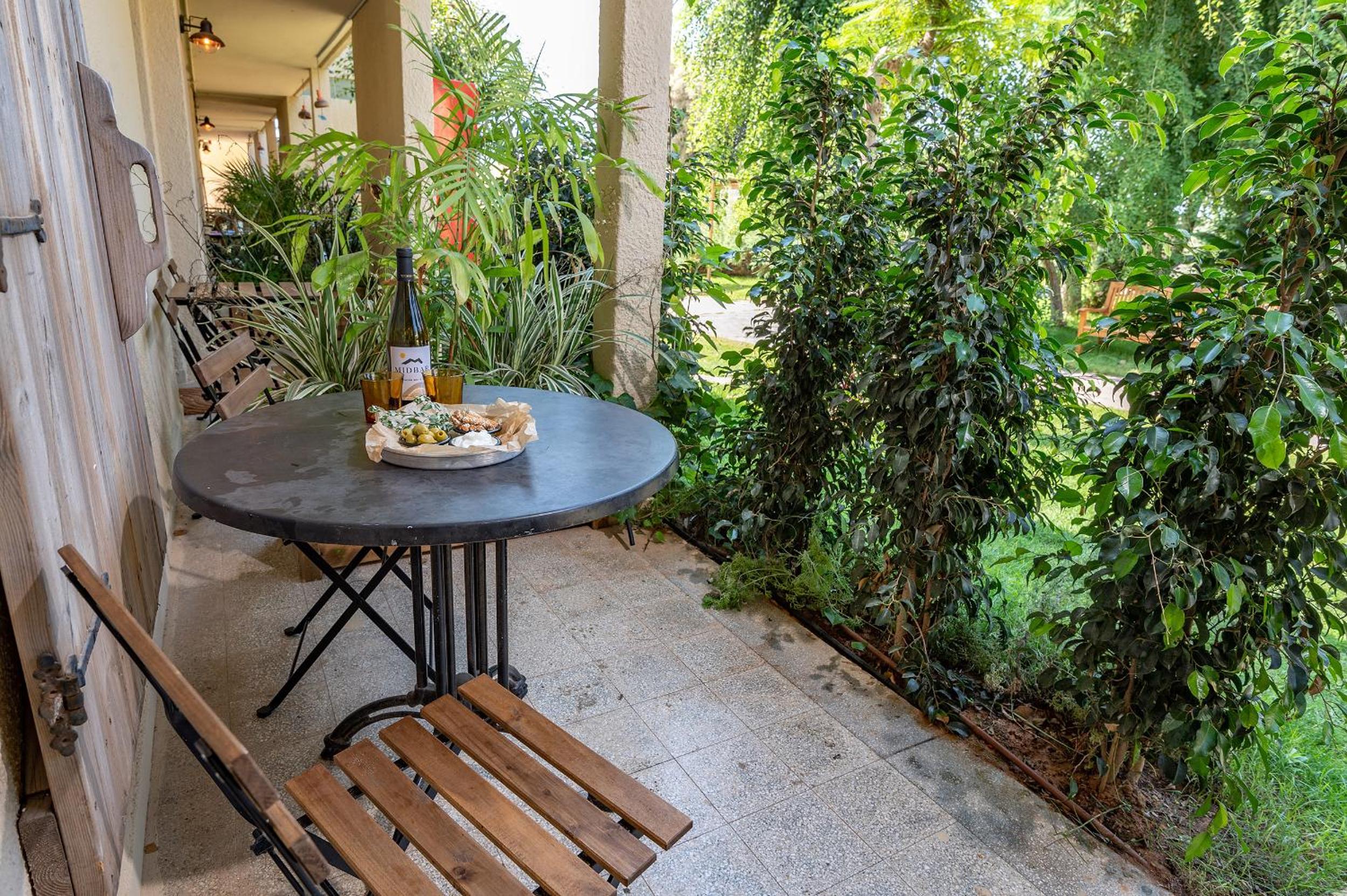 Classic Garden Patio photo 2