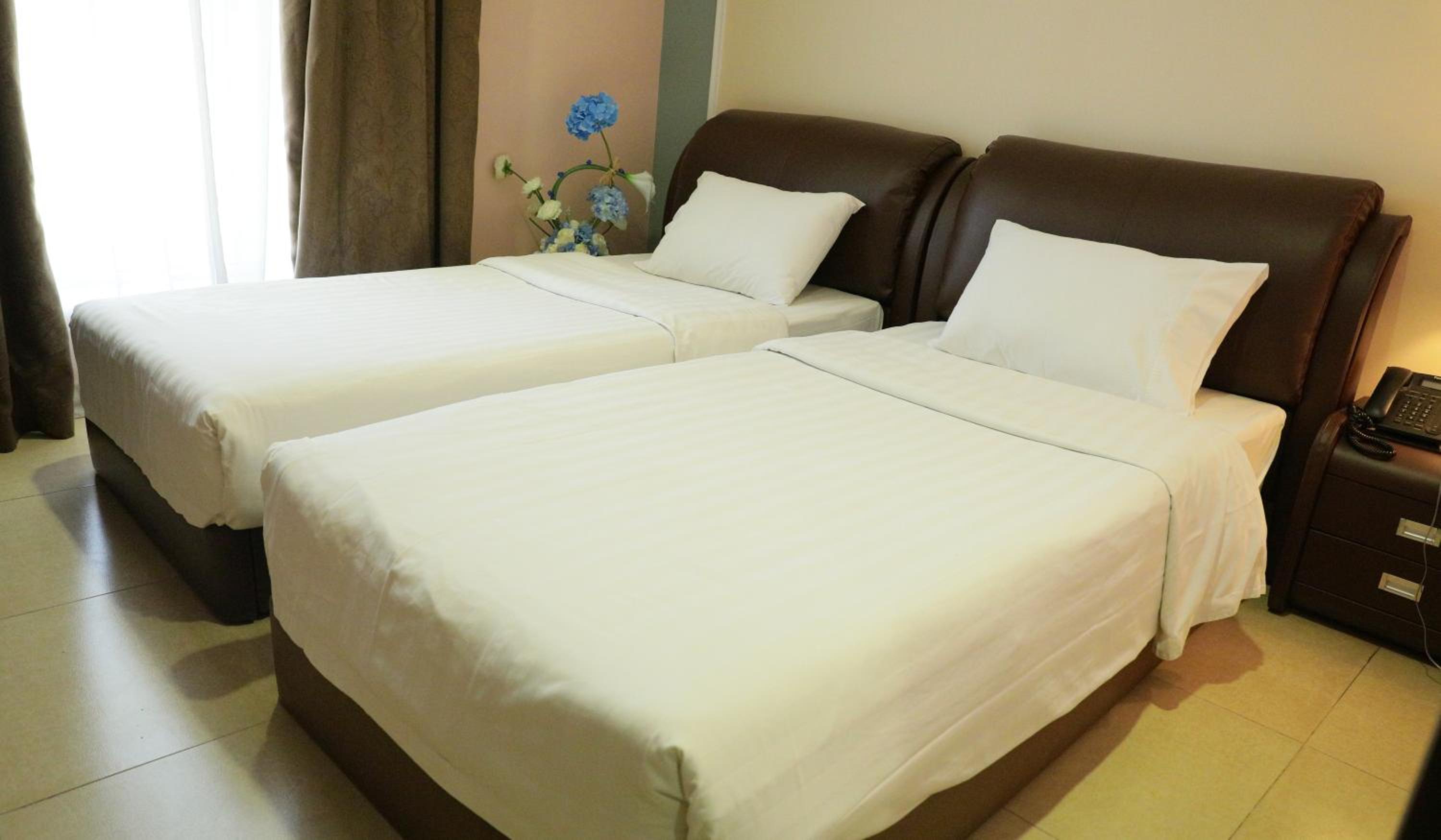 Twin Room with Sea View photo 1