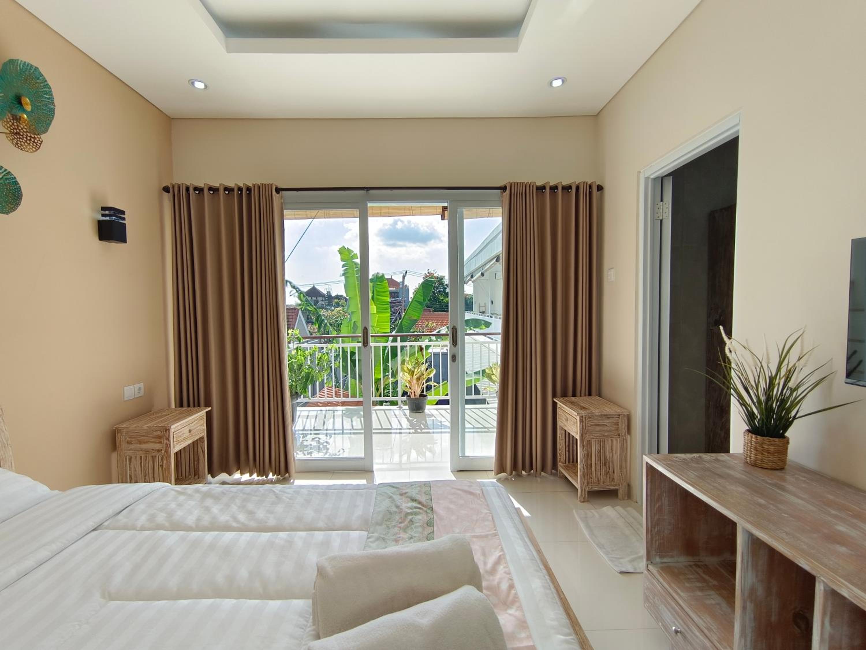 Double Room with Pool View - Photo 25