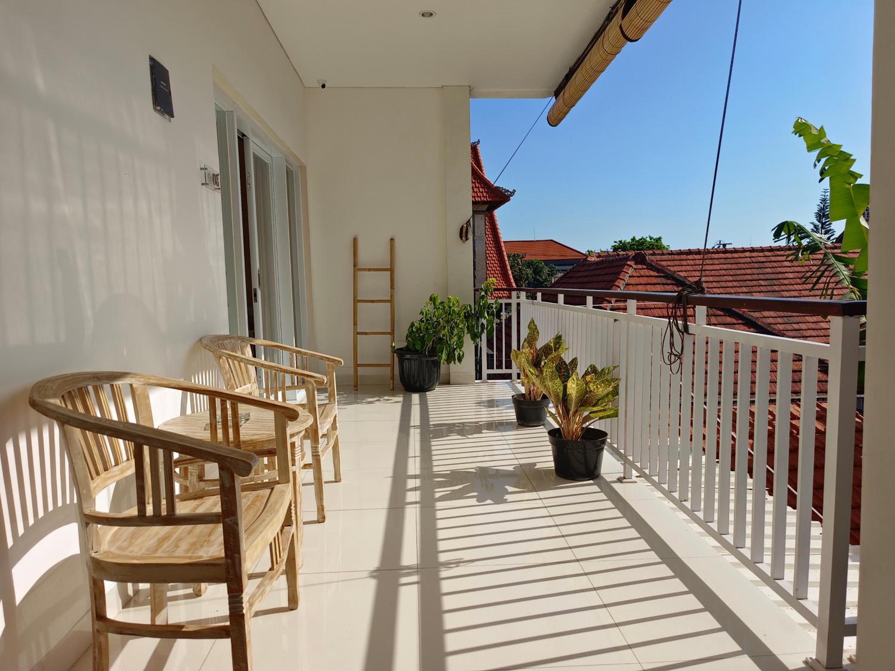 Double Room with Pool View - Photo 20