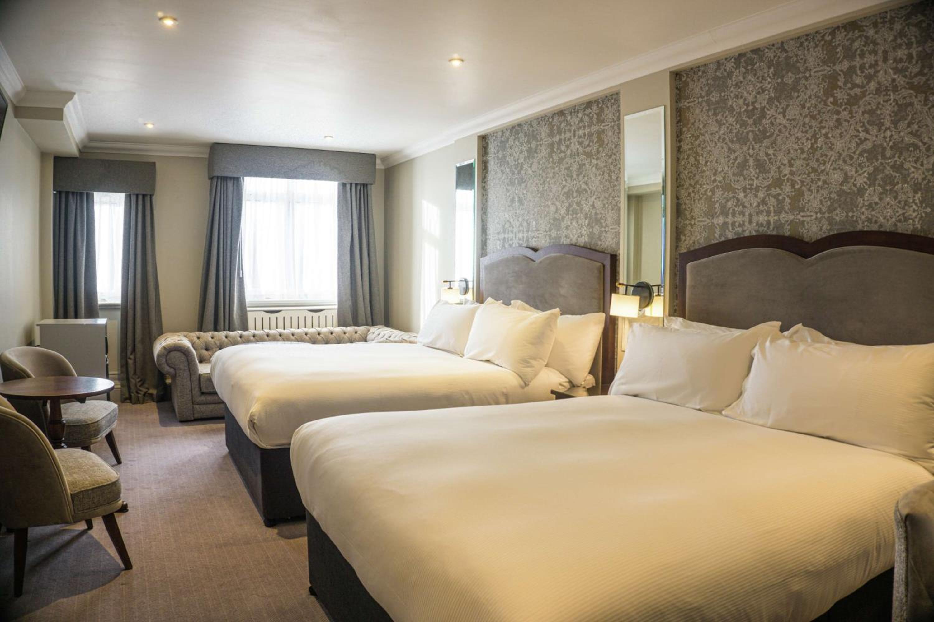 Superior King Room - Photo 2