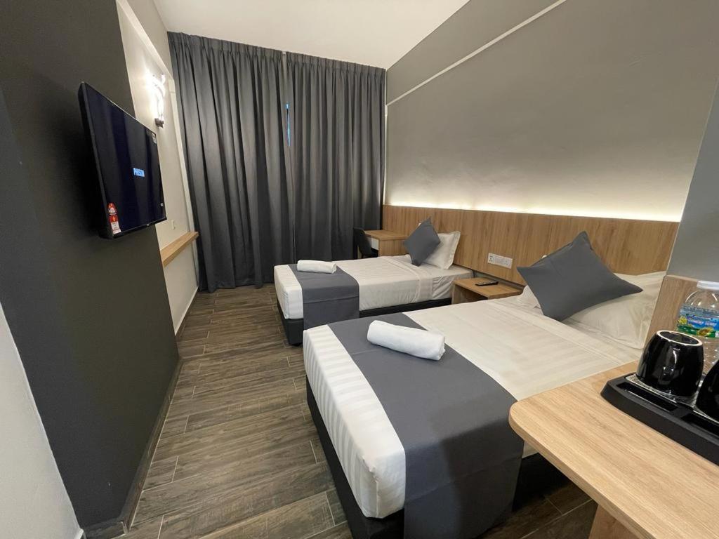 Premier Standard - Photo 2