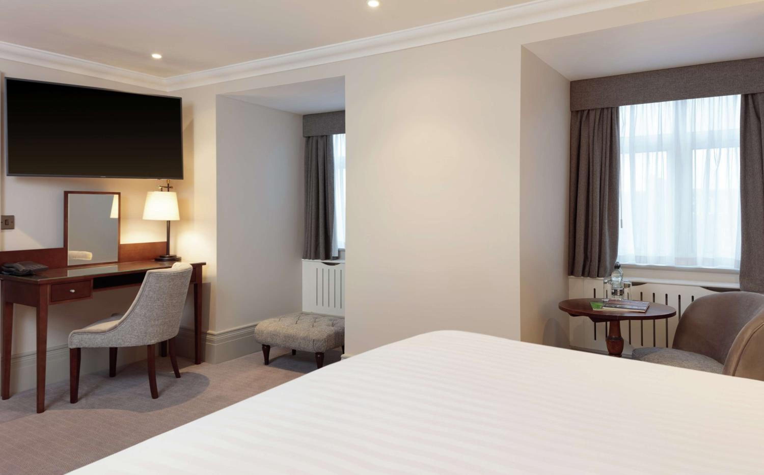 Deluxe King Guest Room - Photo 1