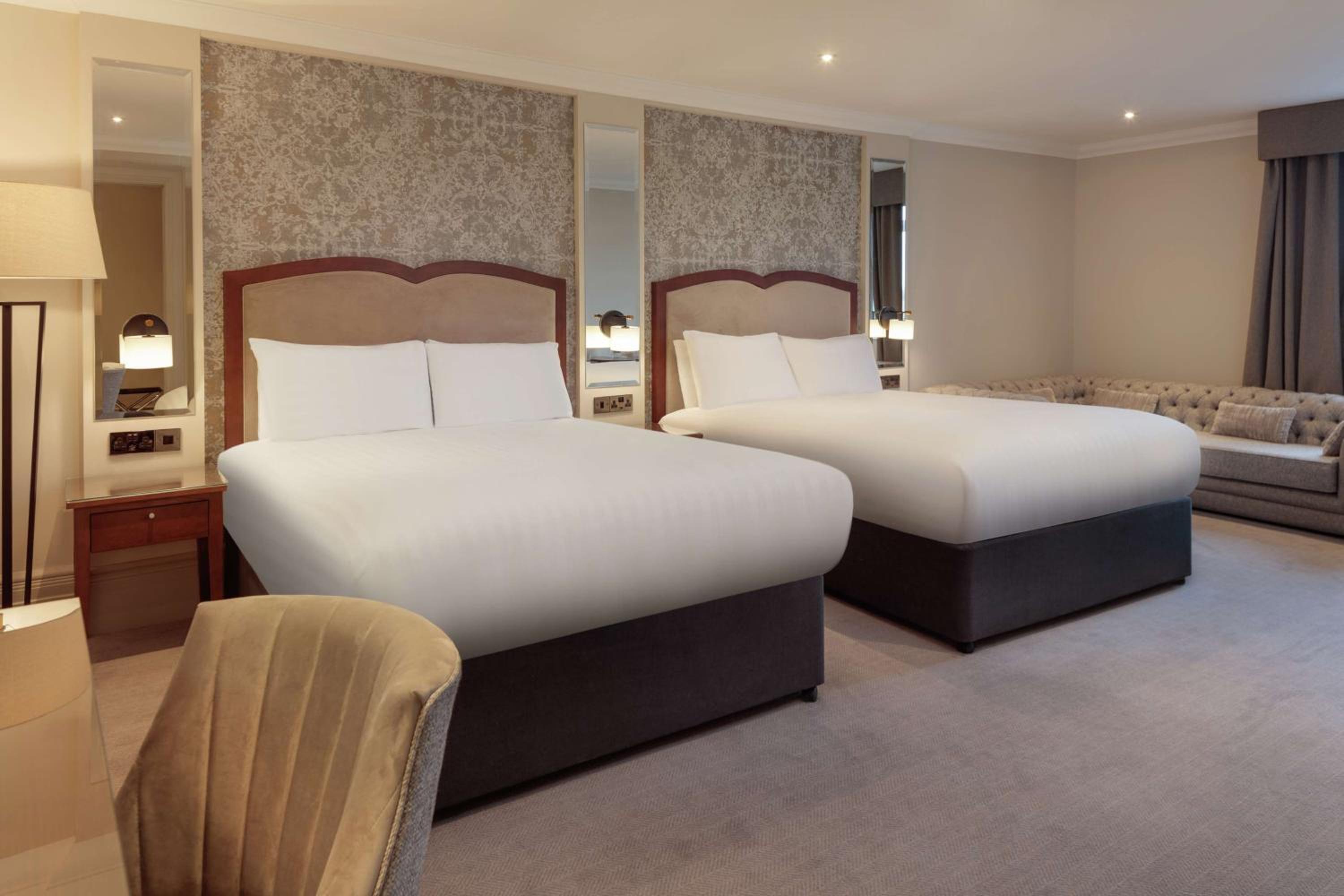 Superior King Room - Photo 3