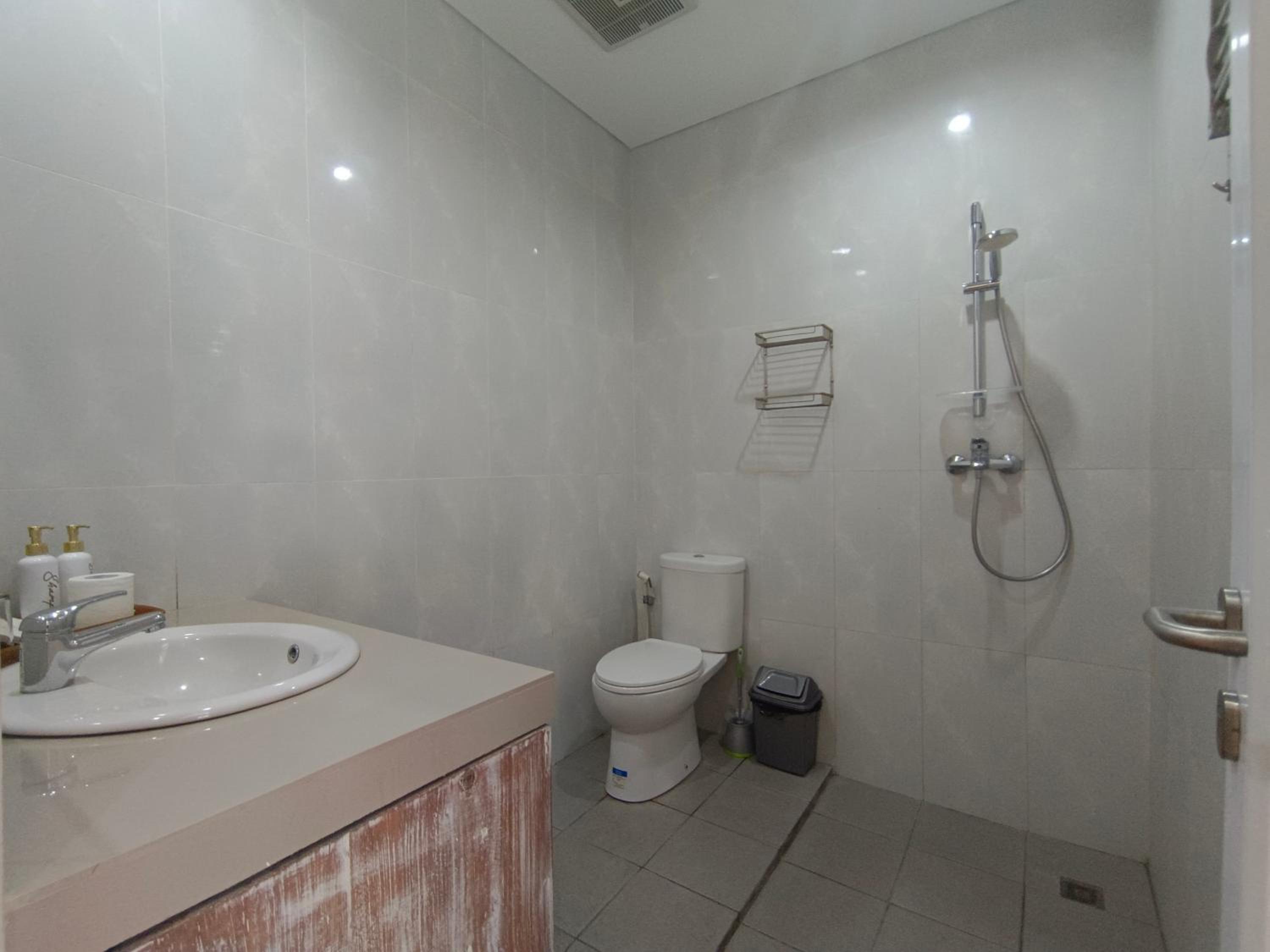 Double Room with Pool View - Photo 6