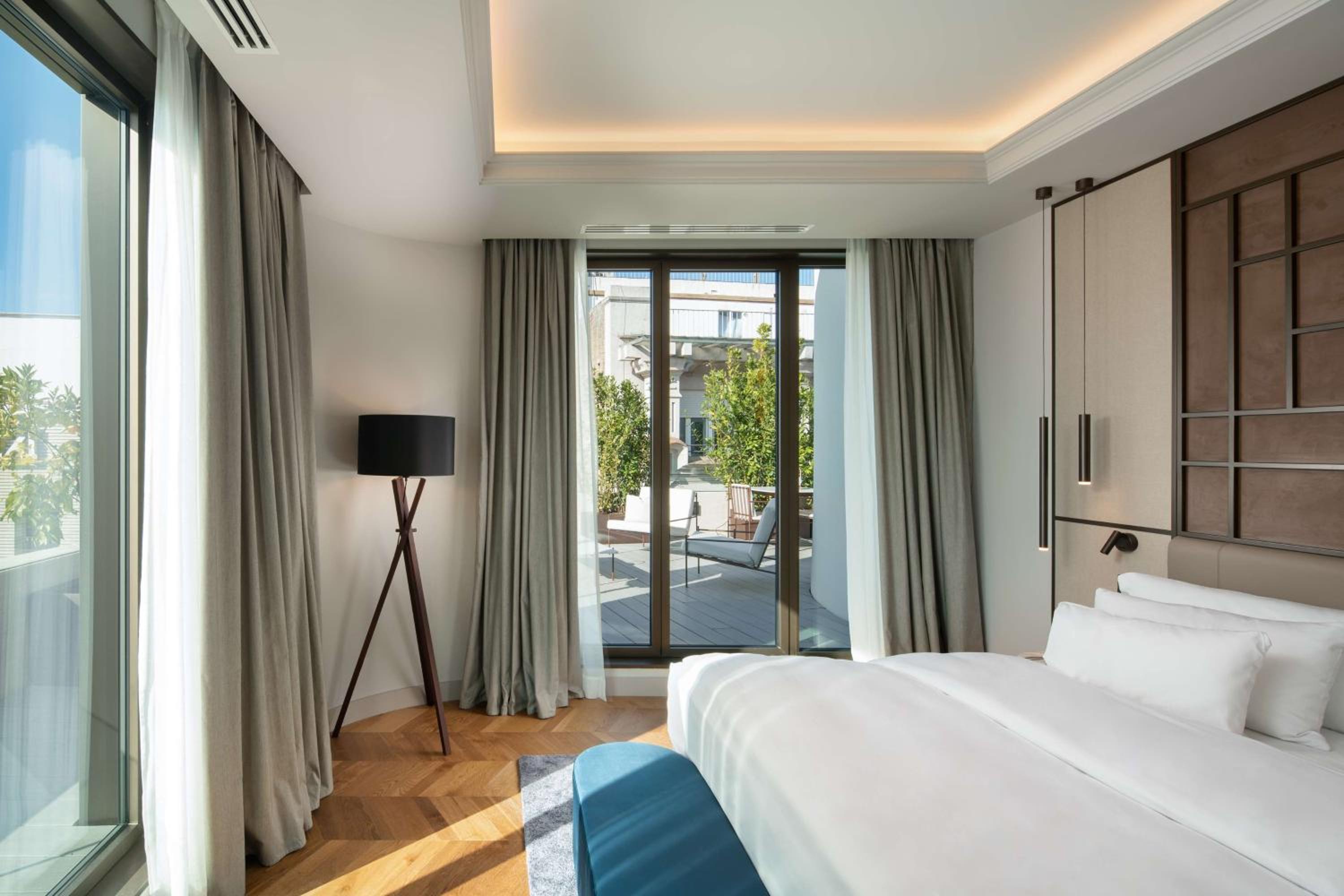 Junior Suite with Hot Tub and Terrace