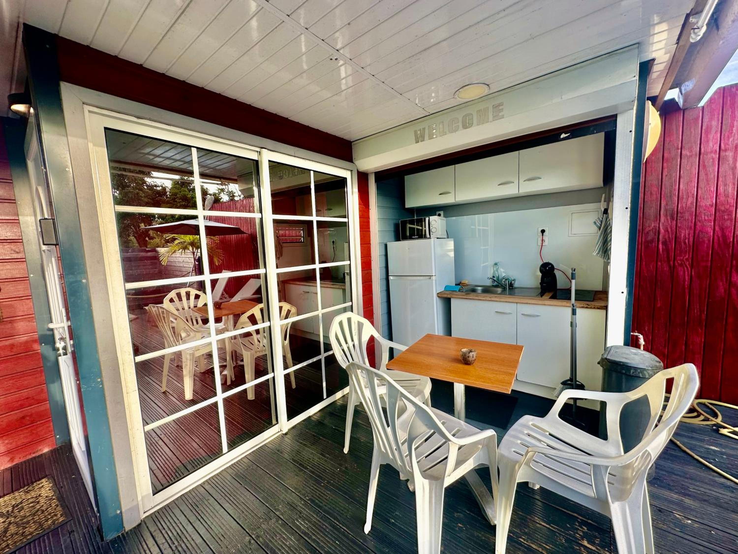 One-Bedroom House photo 2