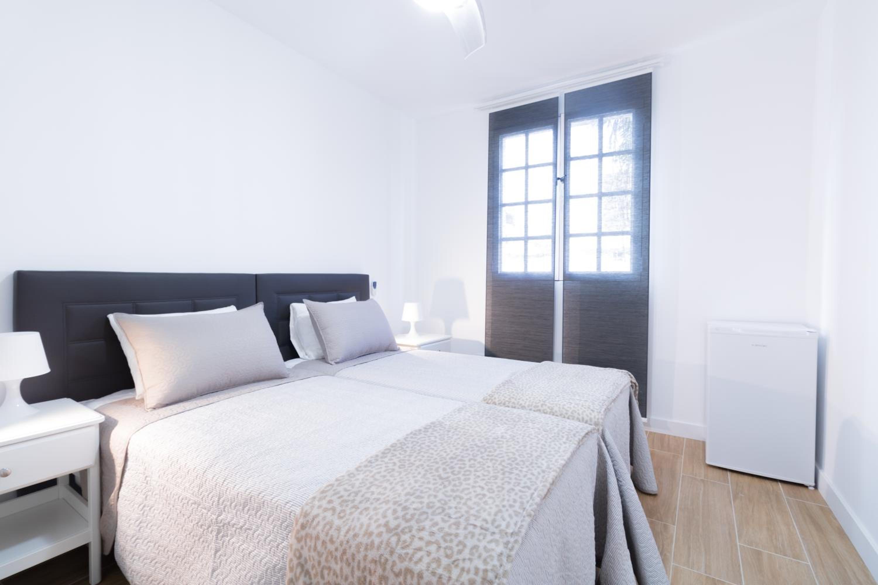 Habitación Doble con Baño Compartido