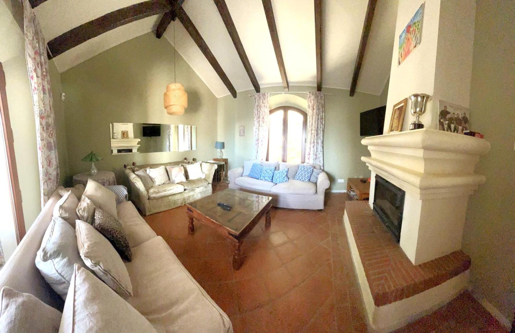 Villa de Tres Habitaciones
