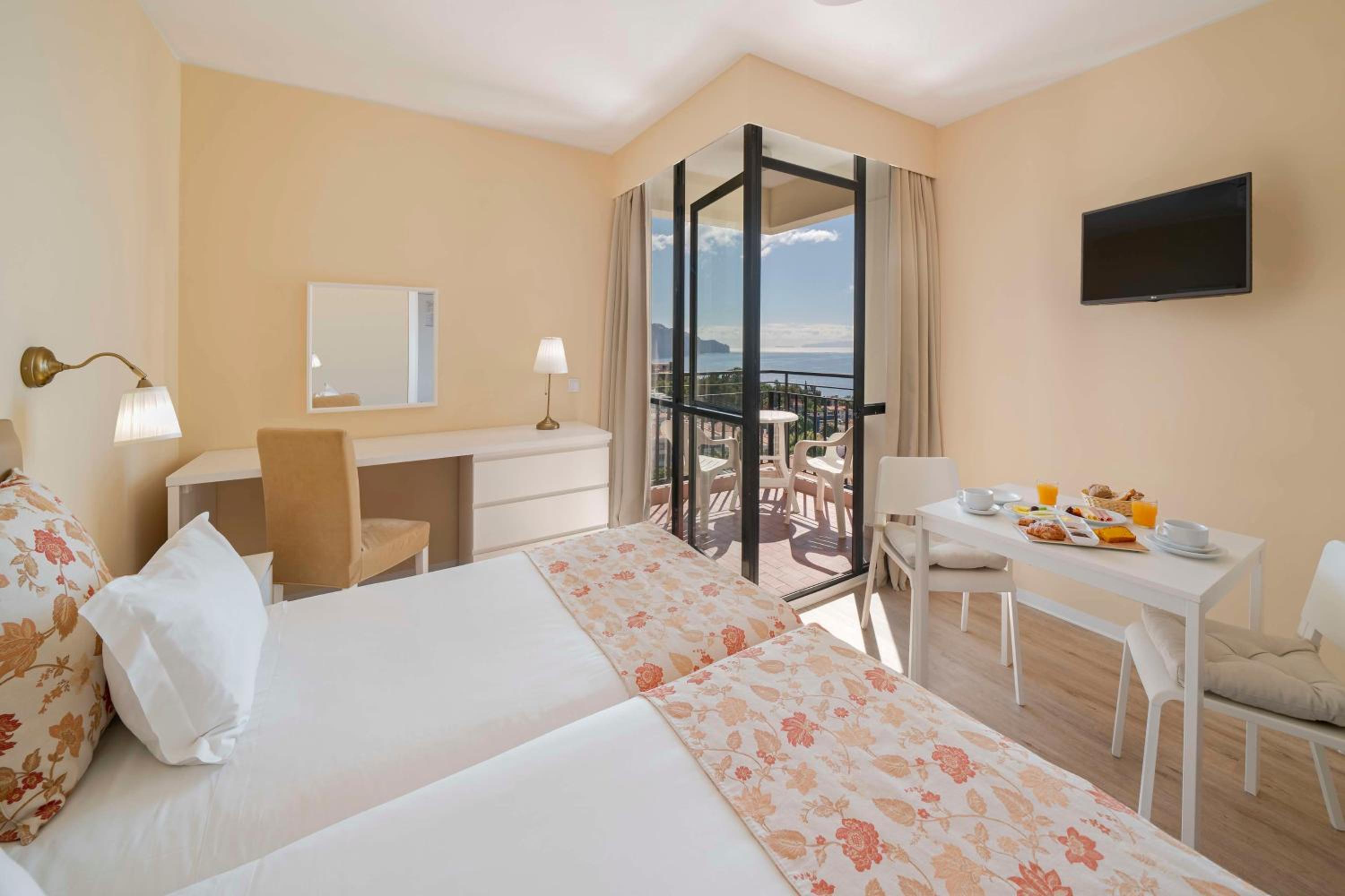 Studio with Sea View - Photo 1