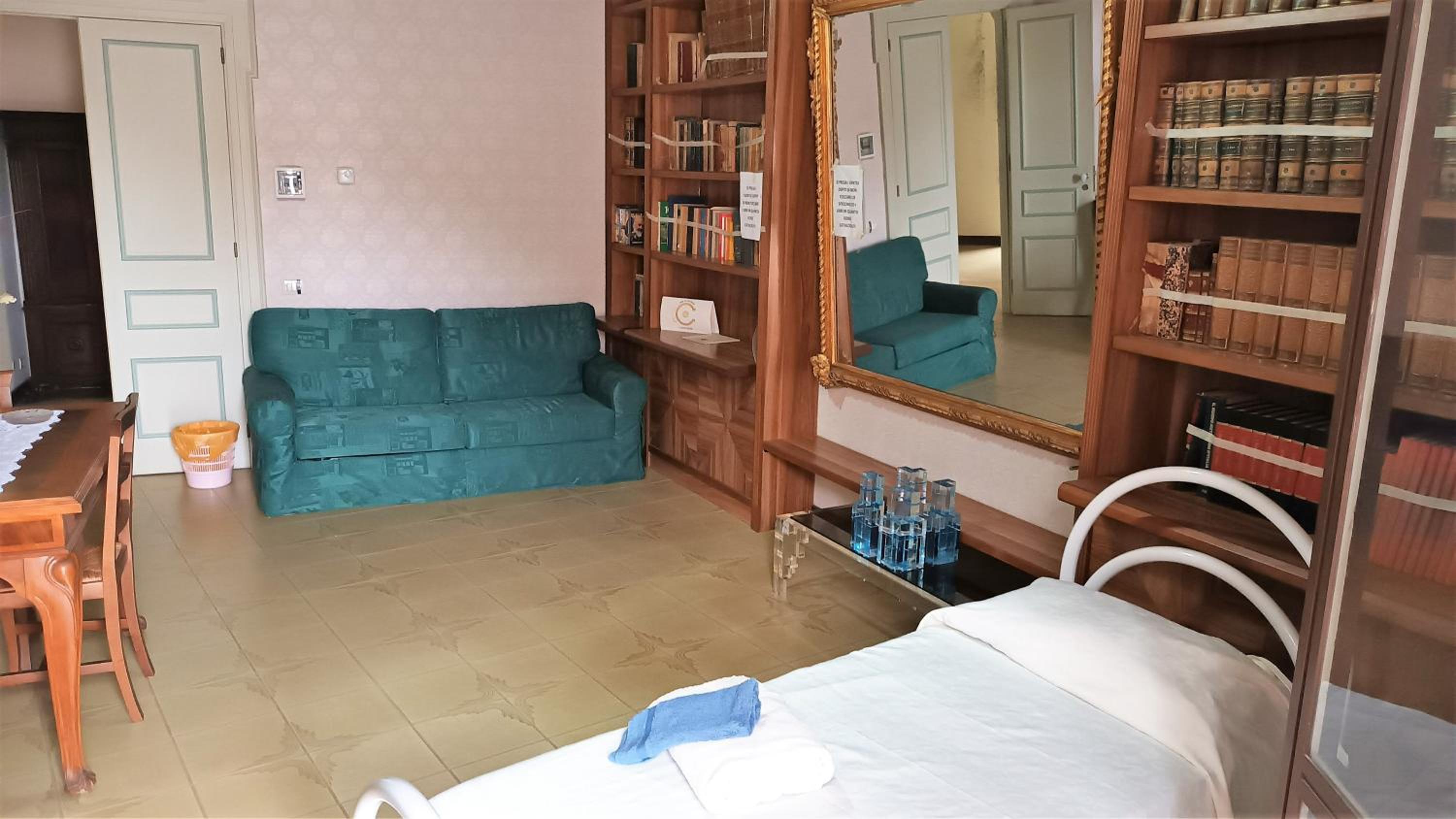 Single Room photo 1