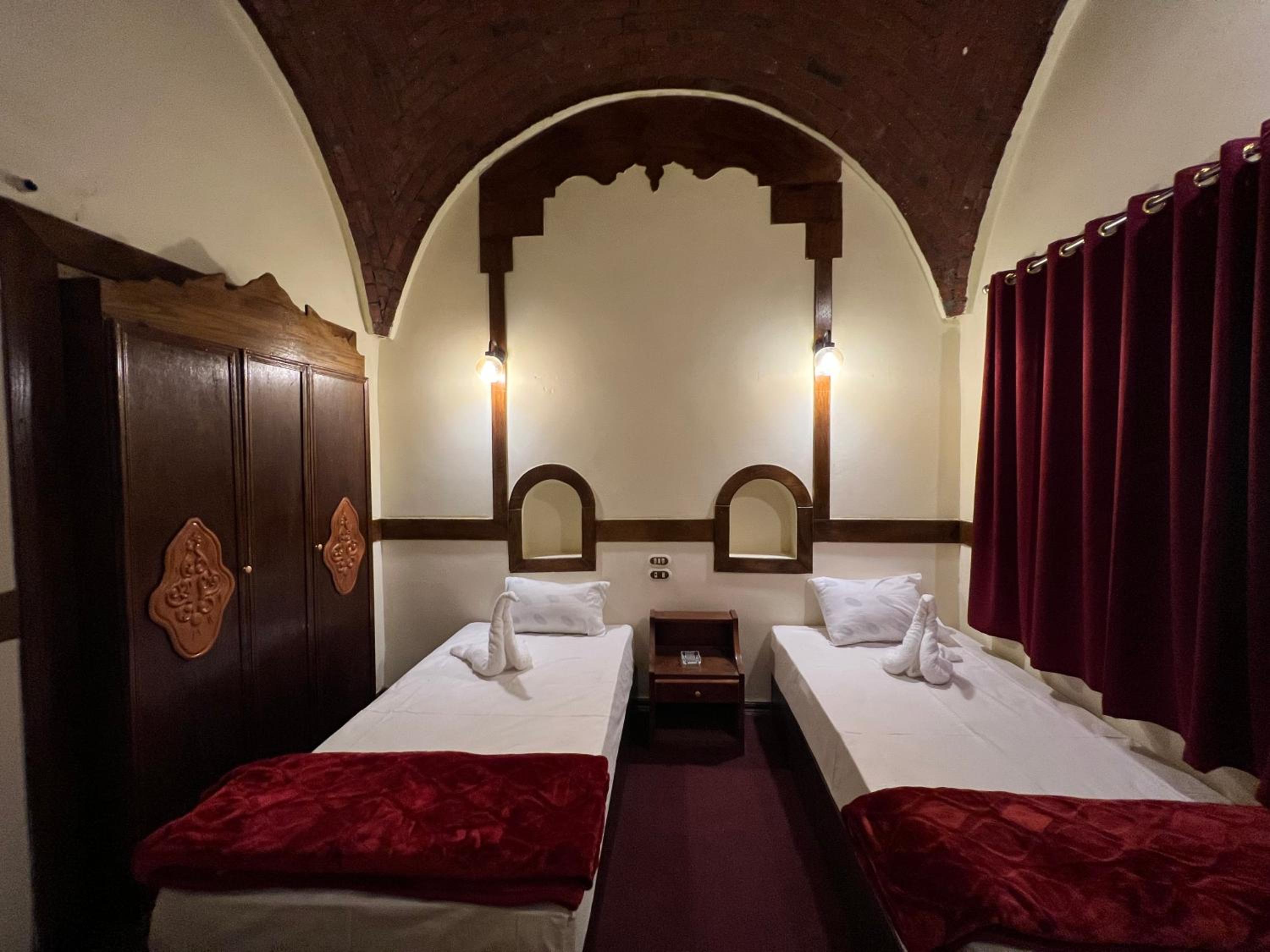 Double or Twin Room photo 3