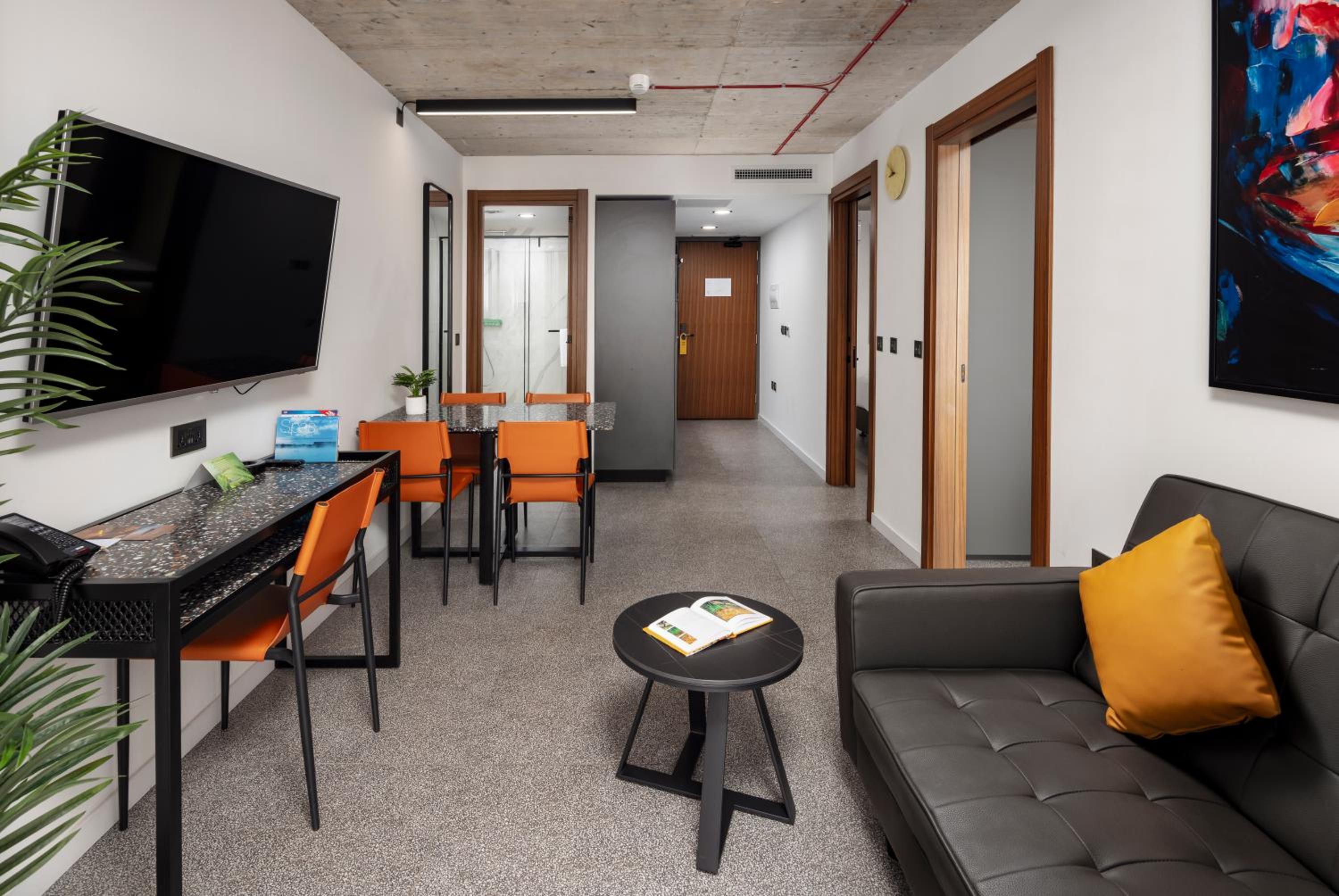 Family Suite with Harbor View - Photo 5
