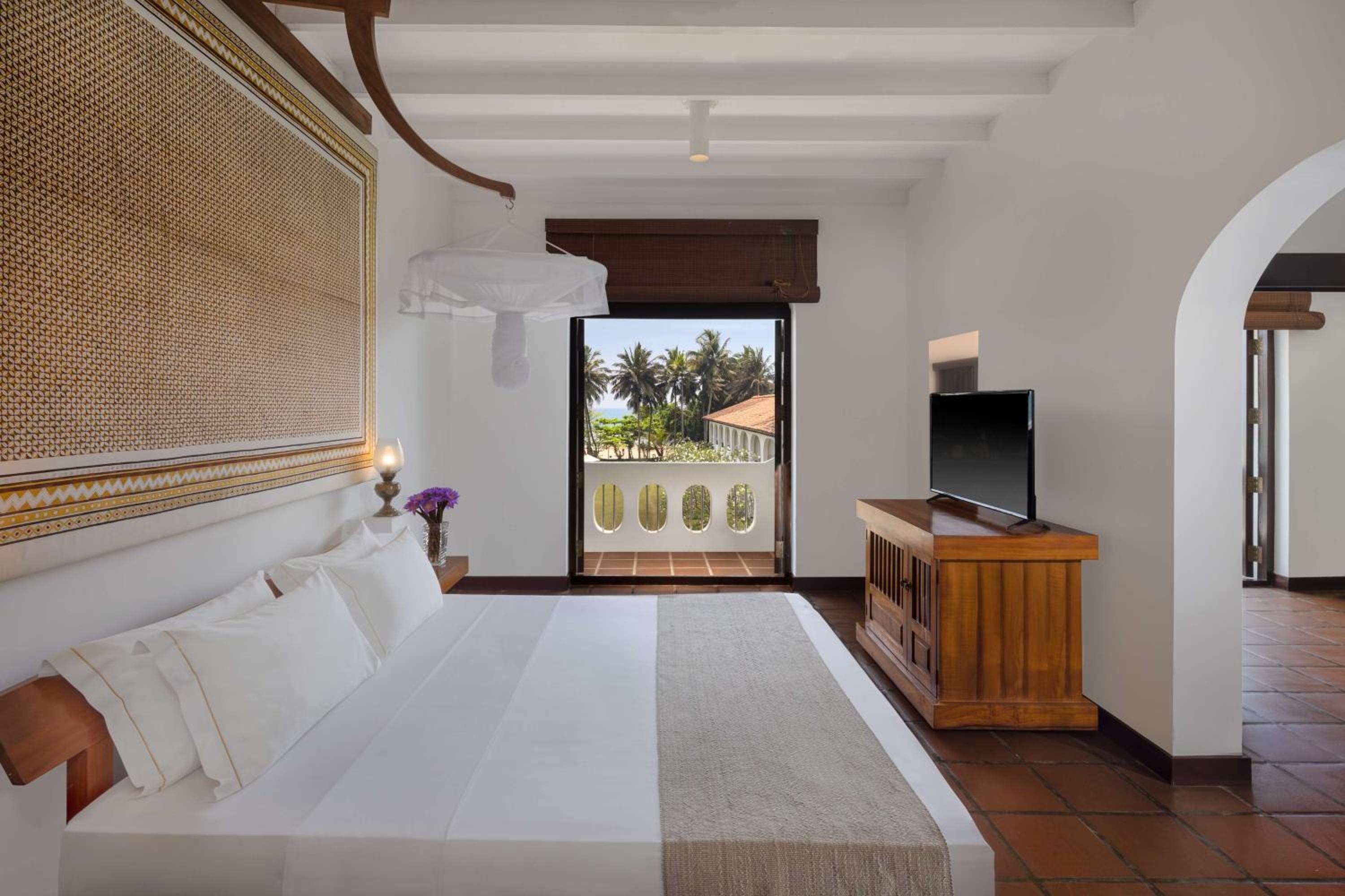 Suite King Room with All Meals and Treatments