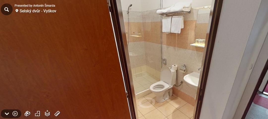 Standard Double or Twin Room - Photo 5